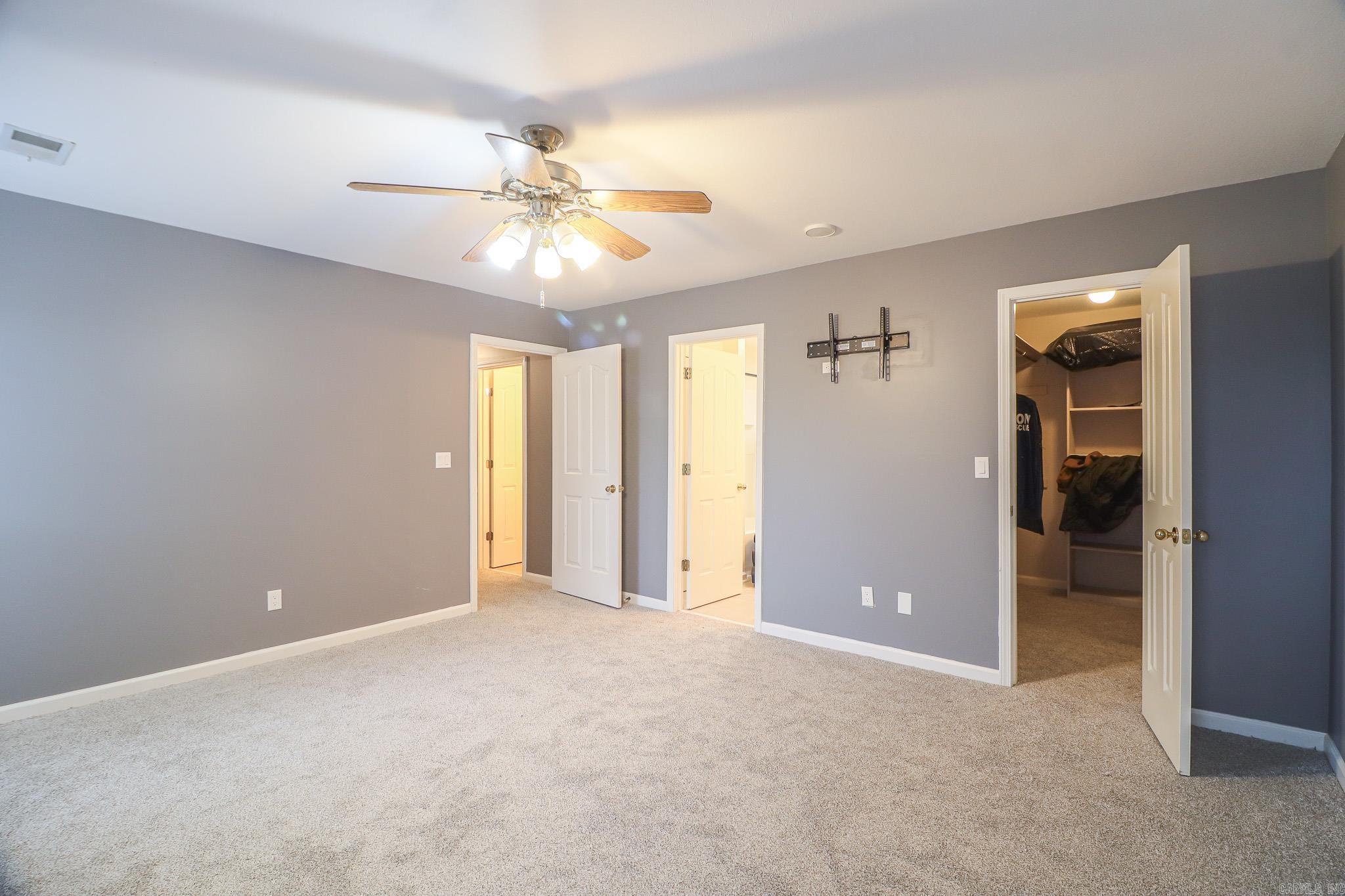 HUNTER'S - Residential