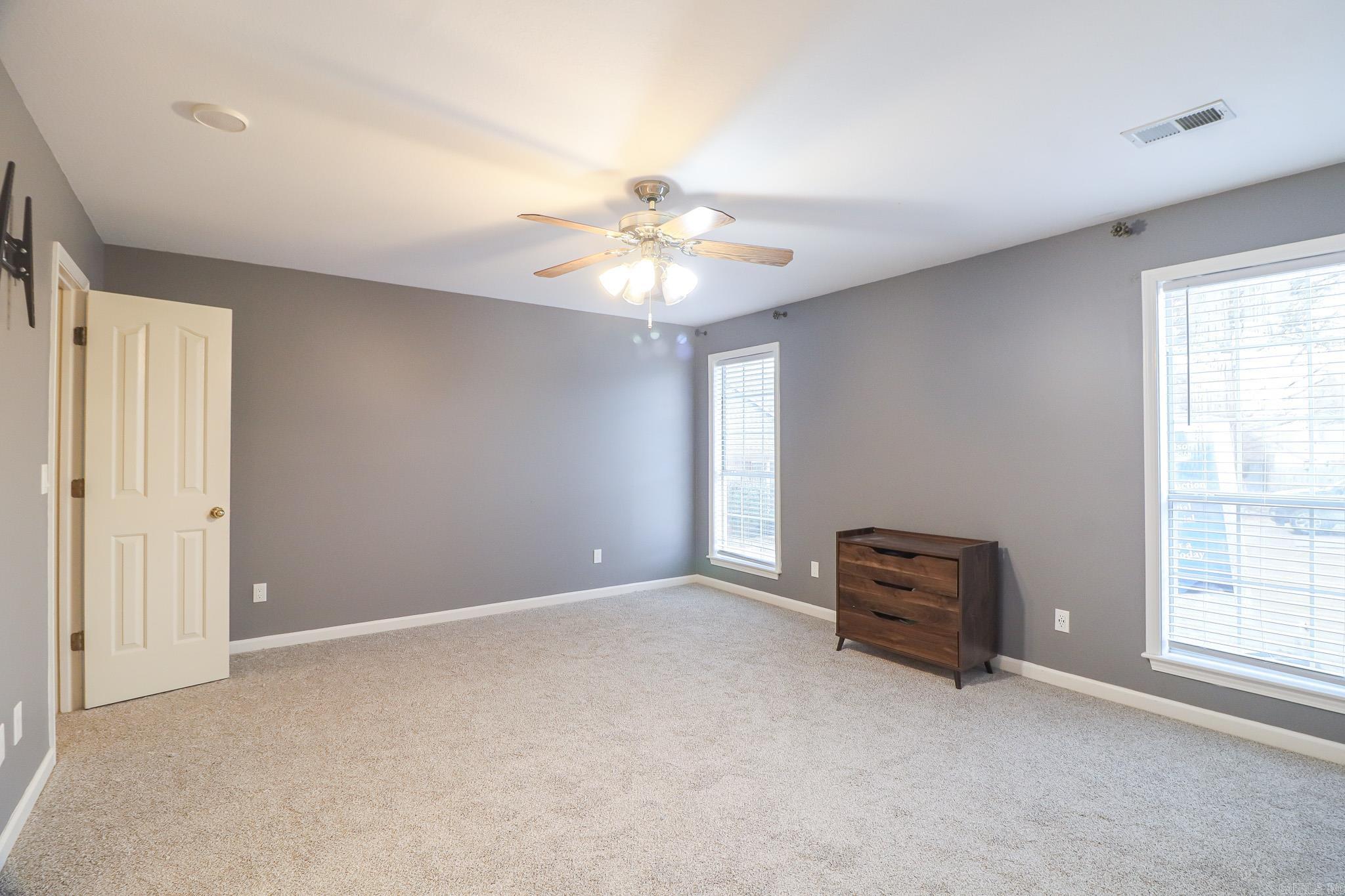 HUNTER'S - Residential