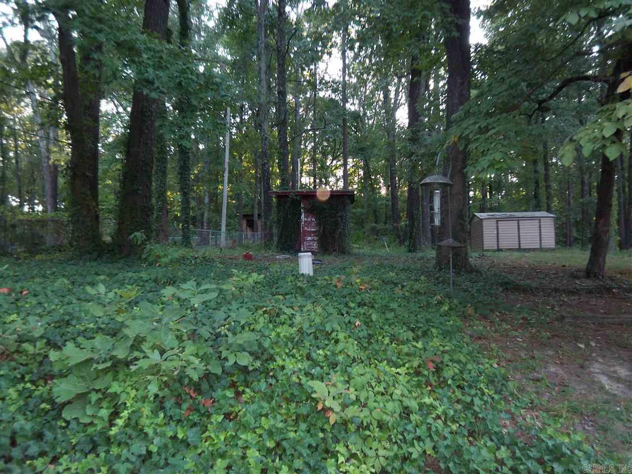 BEAUTIFUL LAKEVIEW - Residential