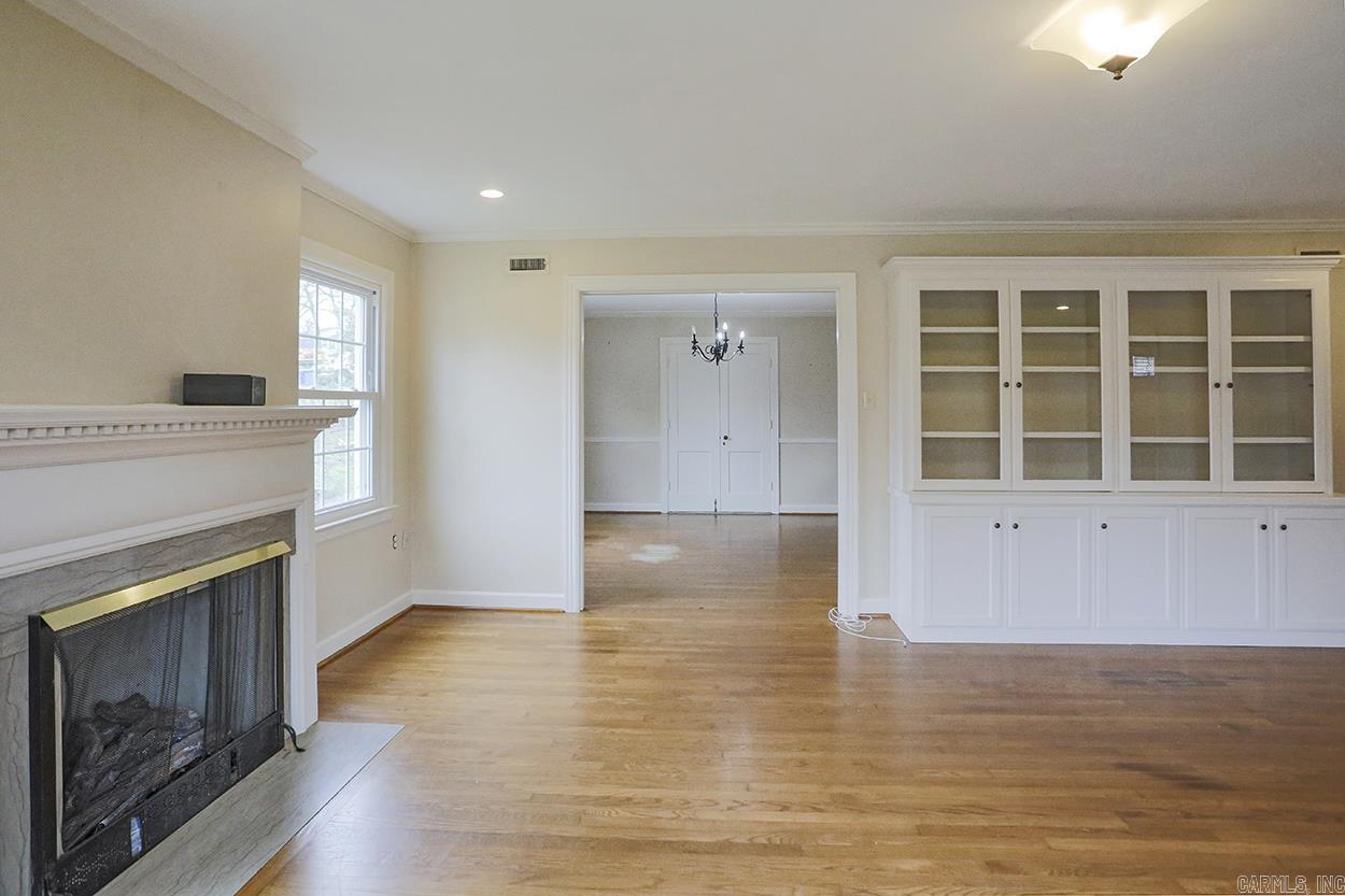 KINGWOOD PLACE - Residential