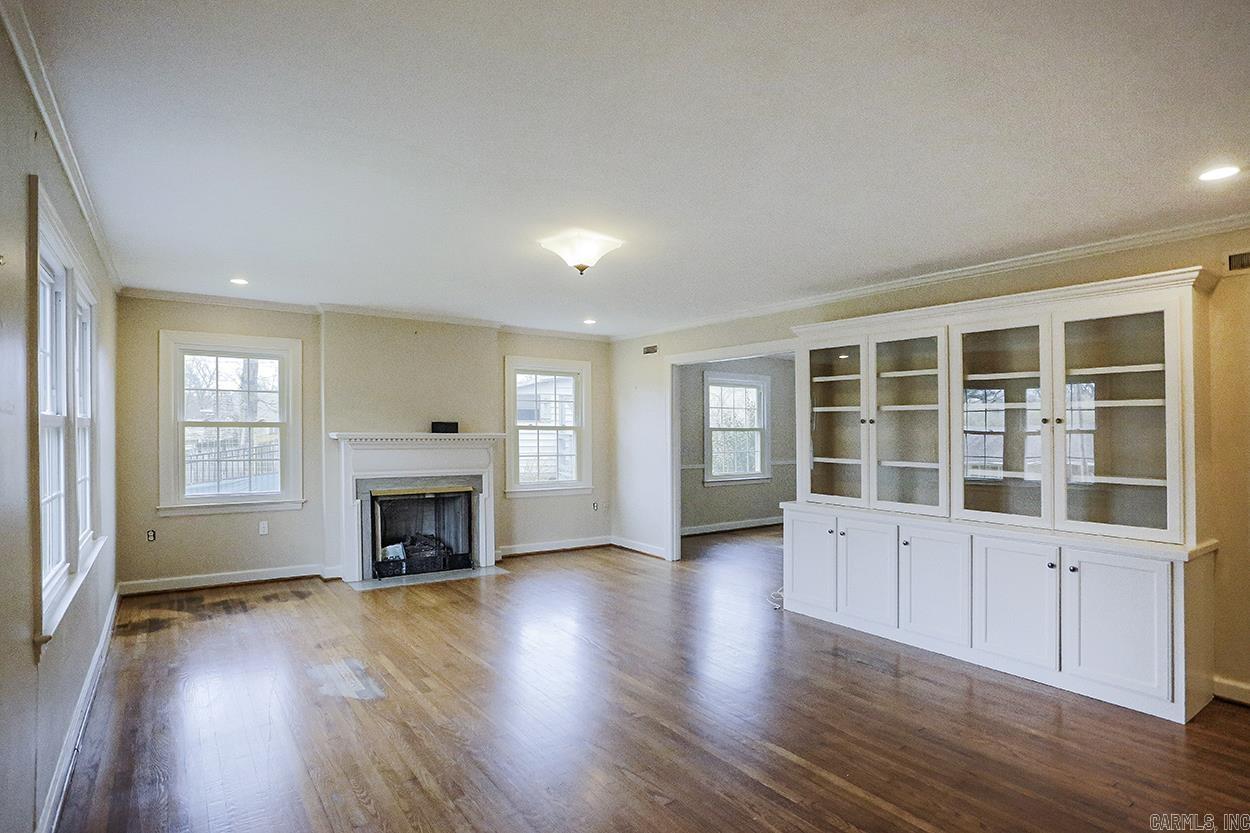 KINGWOOD PLACE - Residential