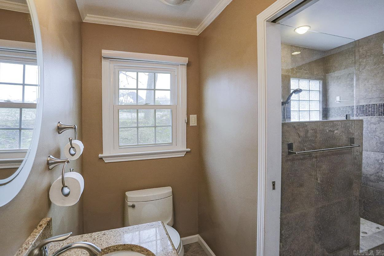 KINGWOOD PLACE - Residential