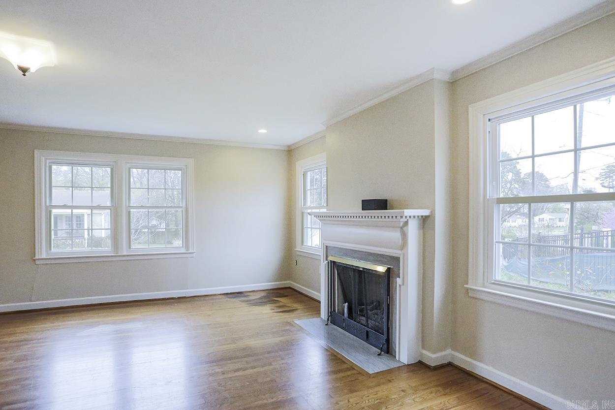 KINGWOOD PLACE - Residential