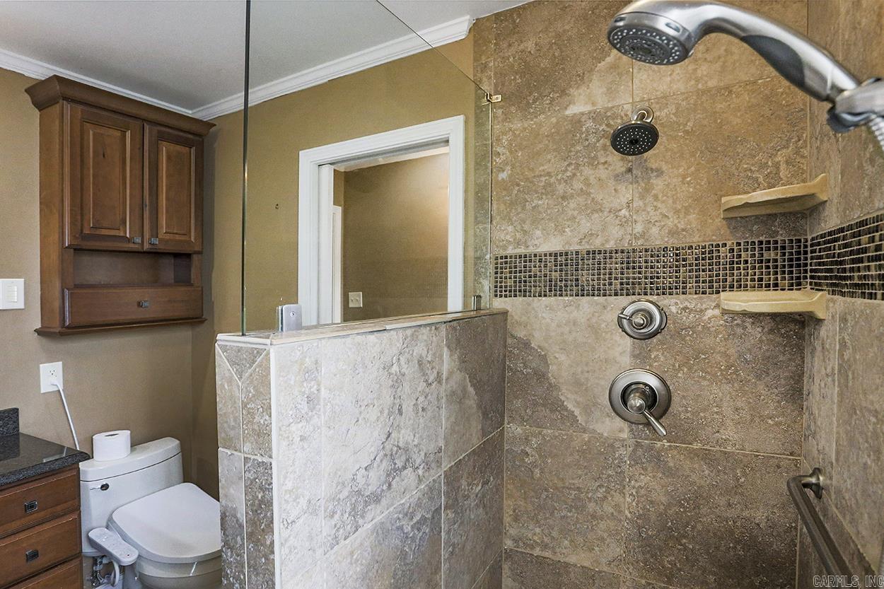 KINGWOOD PLACE - Residential