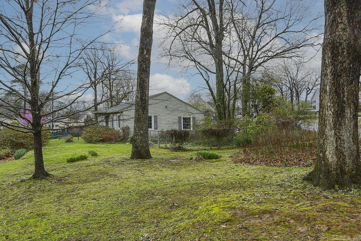 KINGWOOD PLACE - Residential