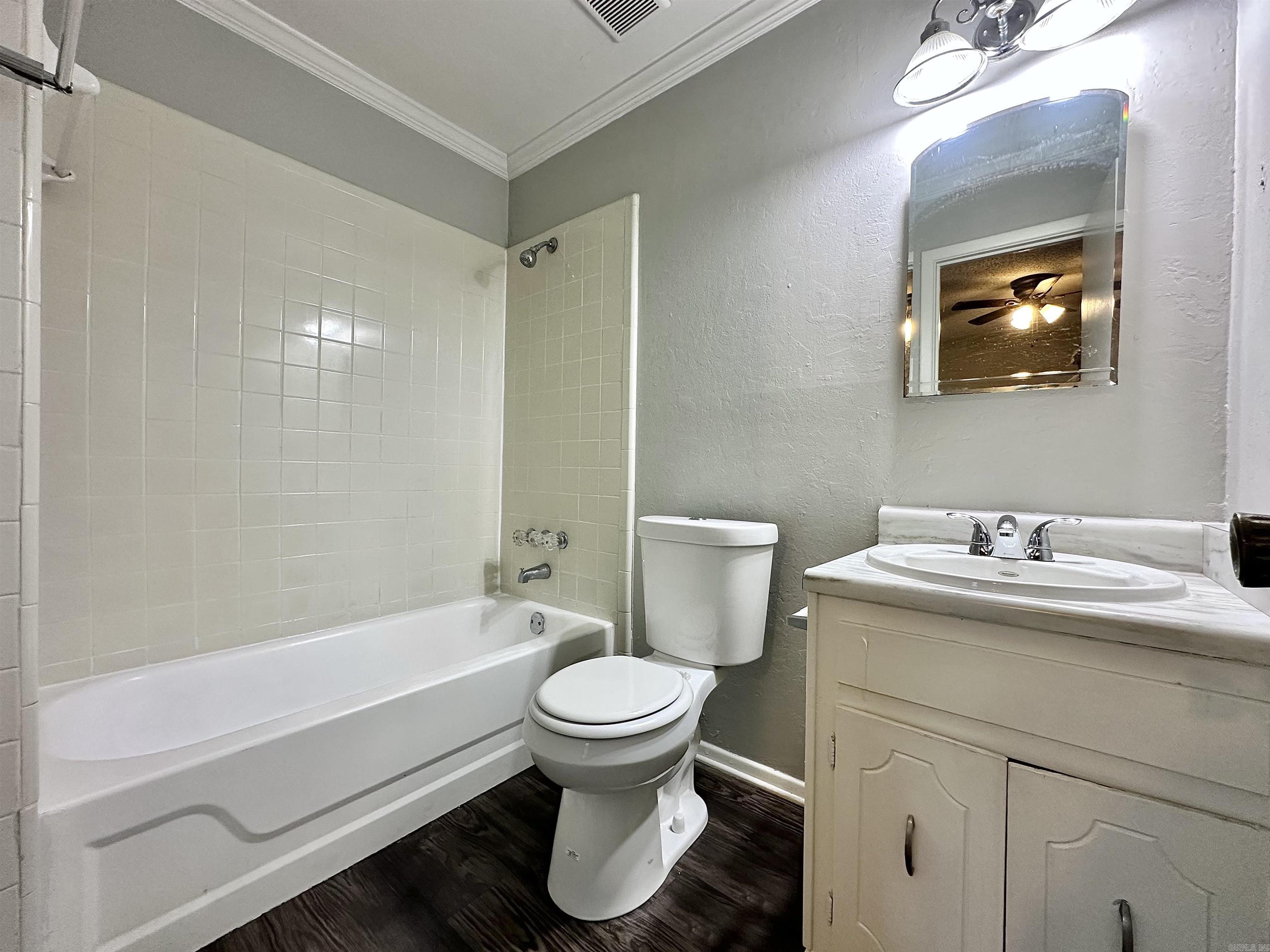 BROADMOOR NORTH - Residential