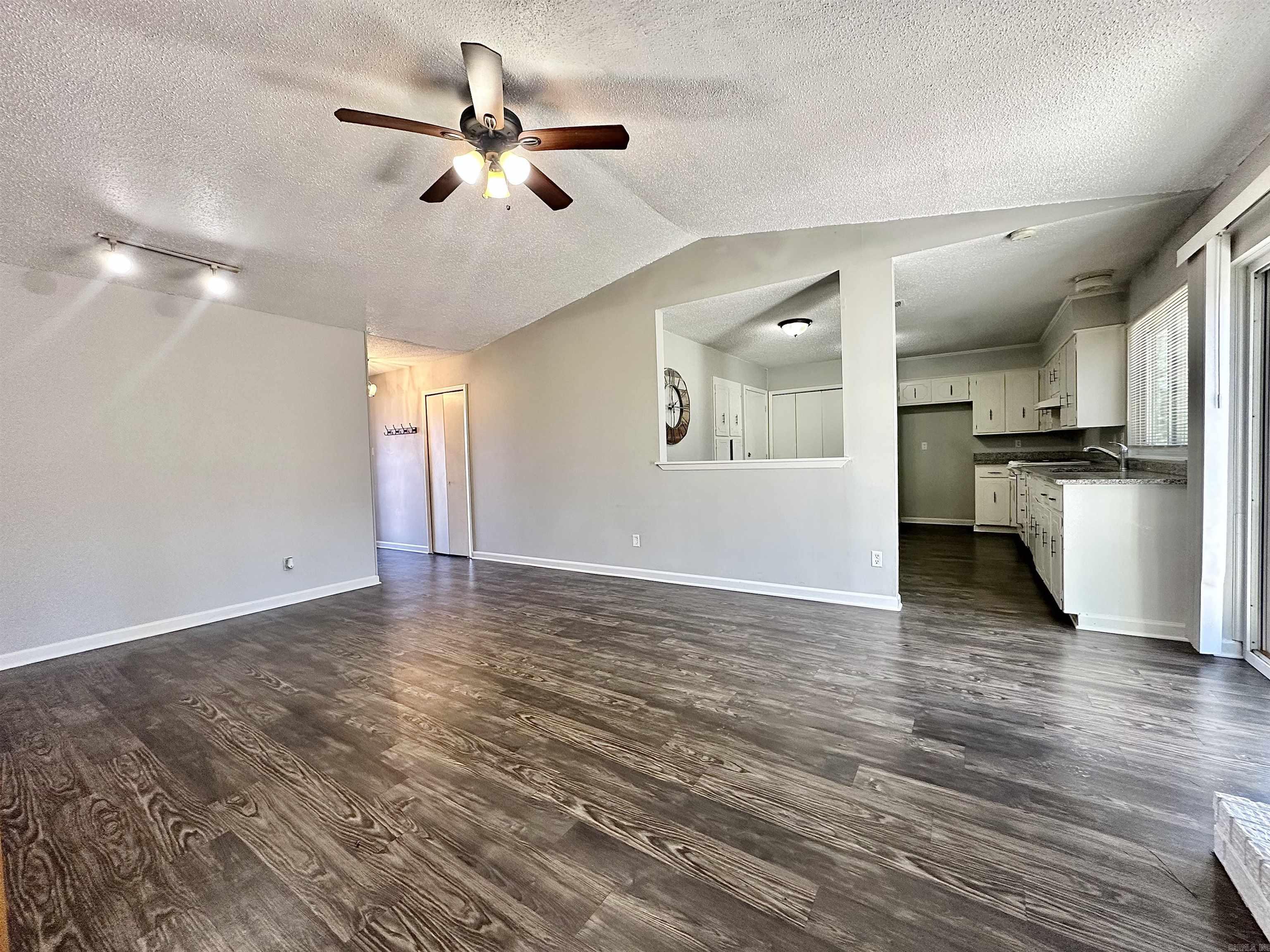 BROADMOOR NORTH - Residential