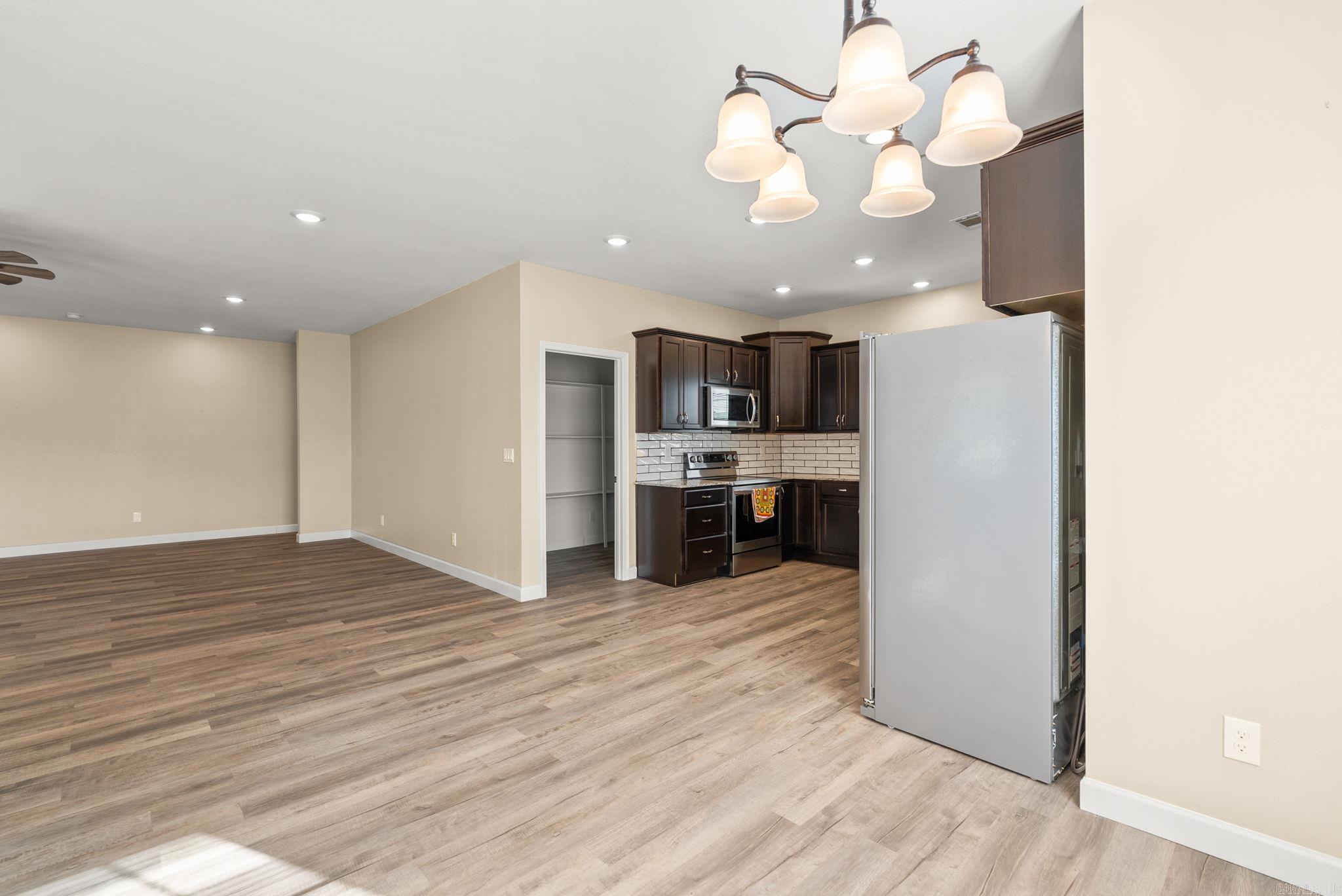 PARKWOOD MEADOWS - Residential