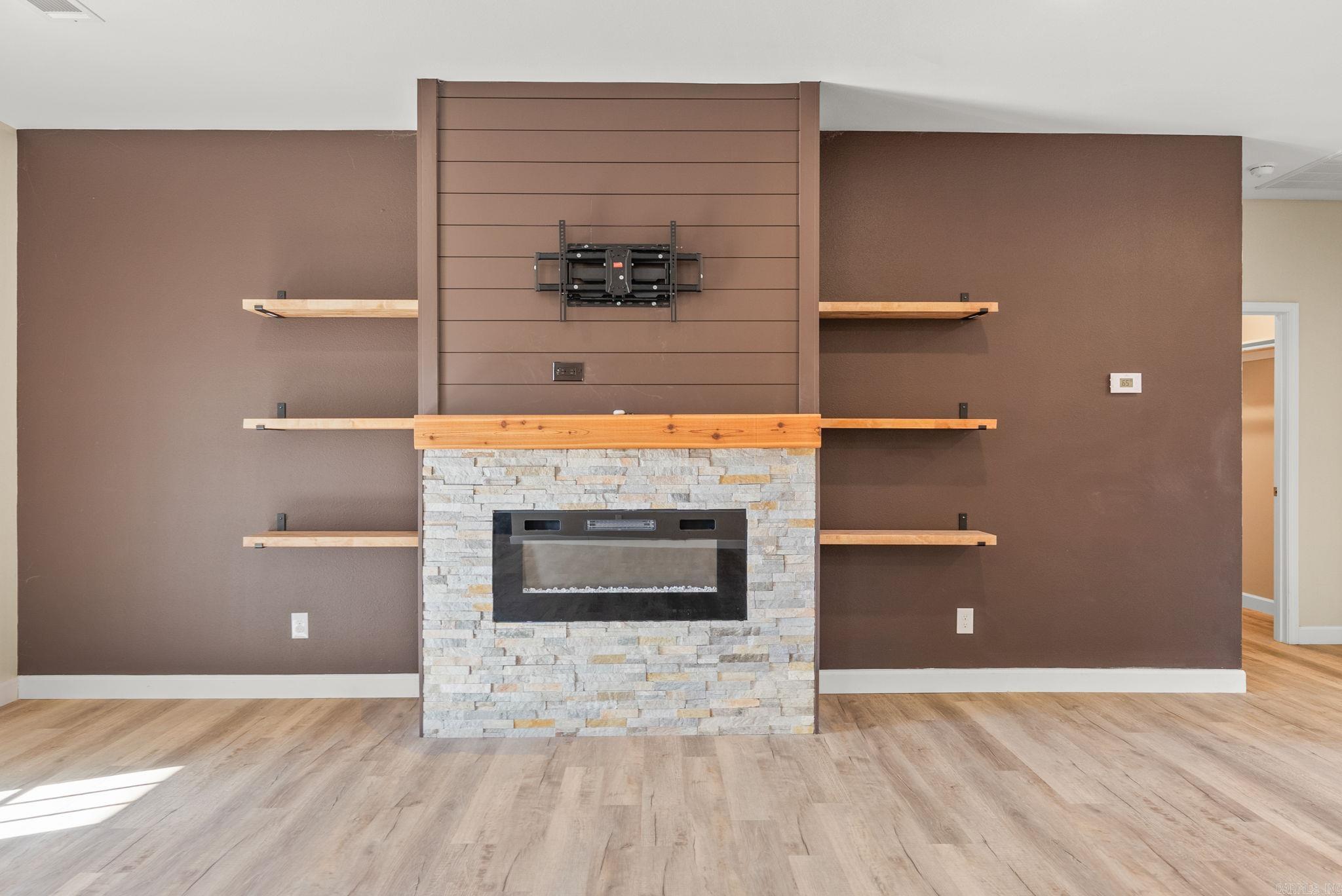 PARKWOOD MEADOWS - Residential