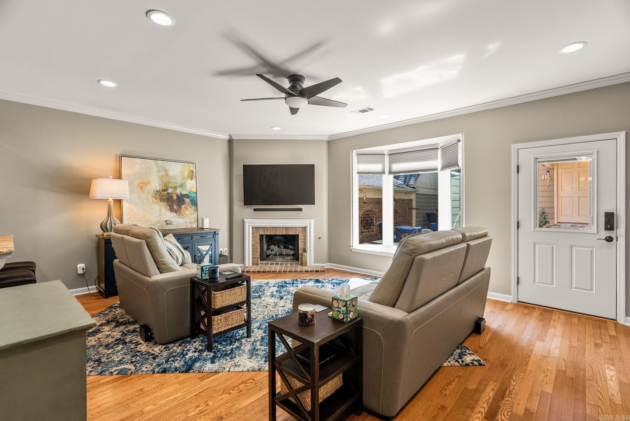 WINDSOR CT TOWNHOMES HPR - Residential