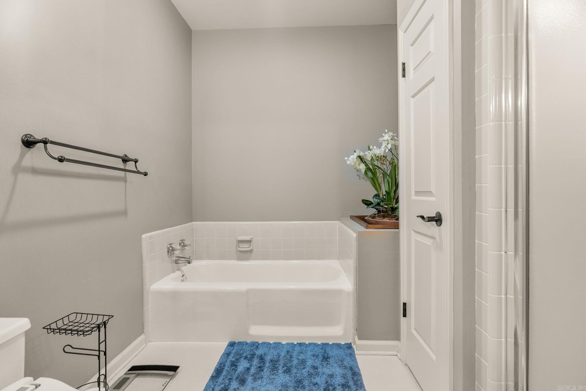 WINDSOR CT TOWNHOMES HPR - Residential