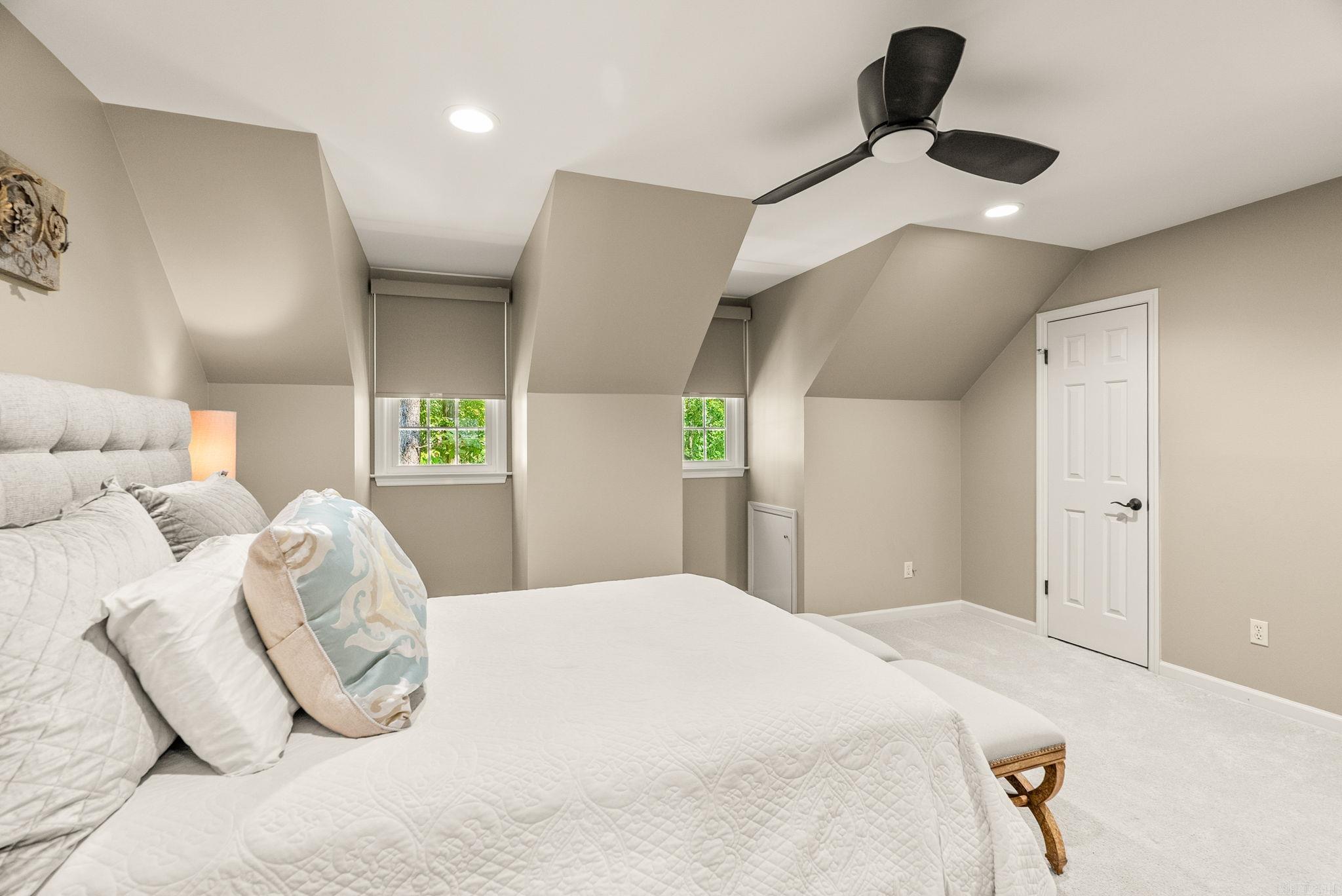 WINDSOR CT TOWNHOMES HPR - Residential