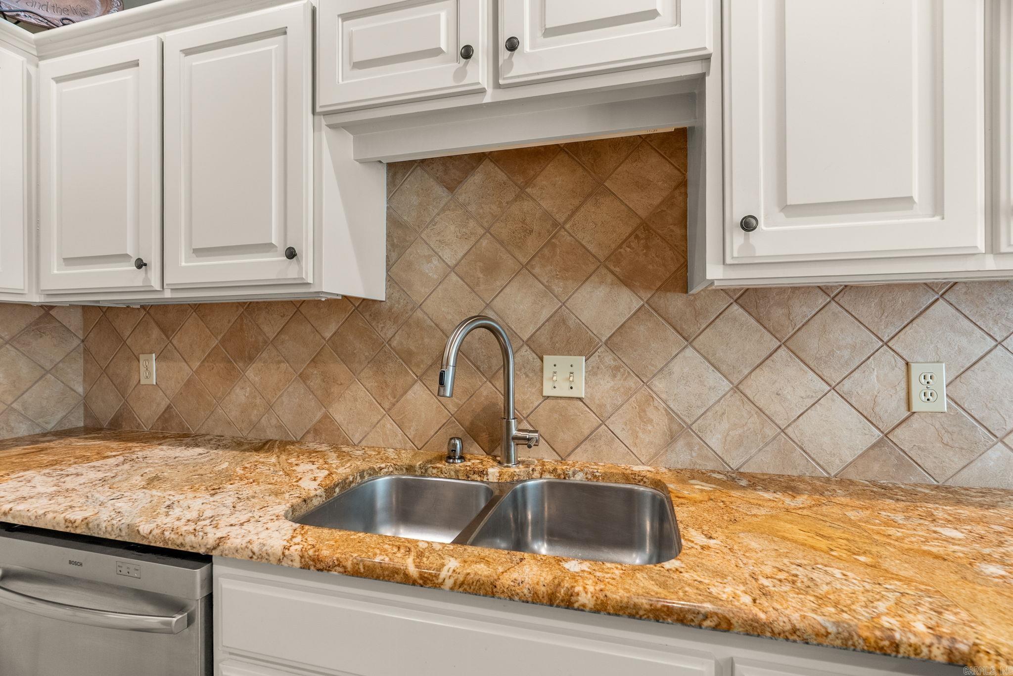 WINDSOR CT TOWNHOMES HPR - Residential