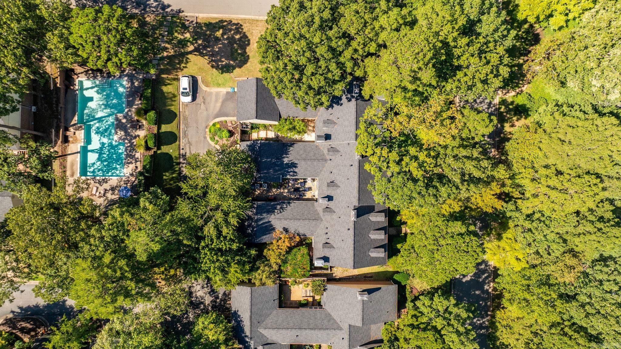 WINDSOR CT TOWNHOMES HPR - Residential