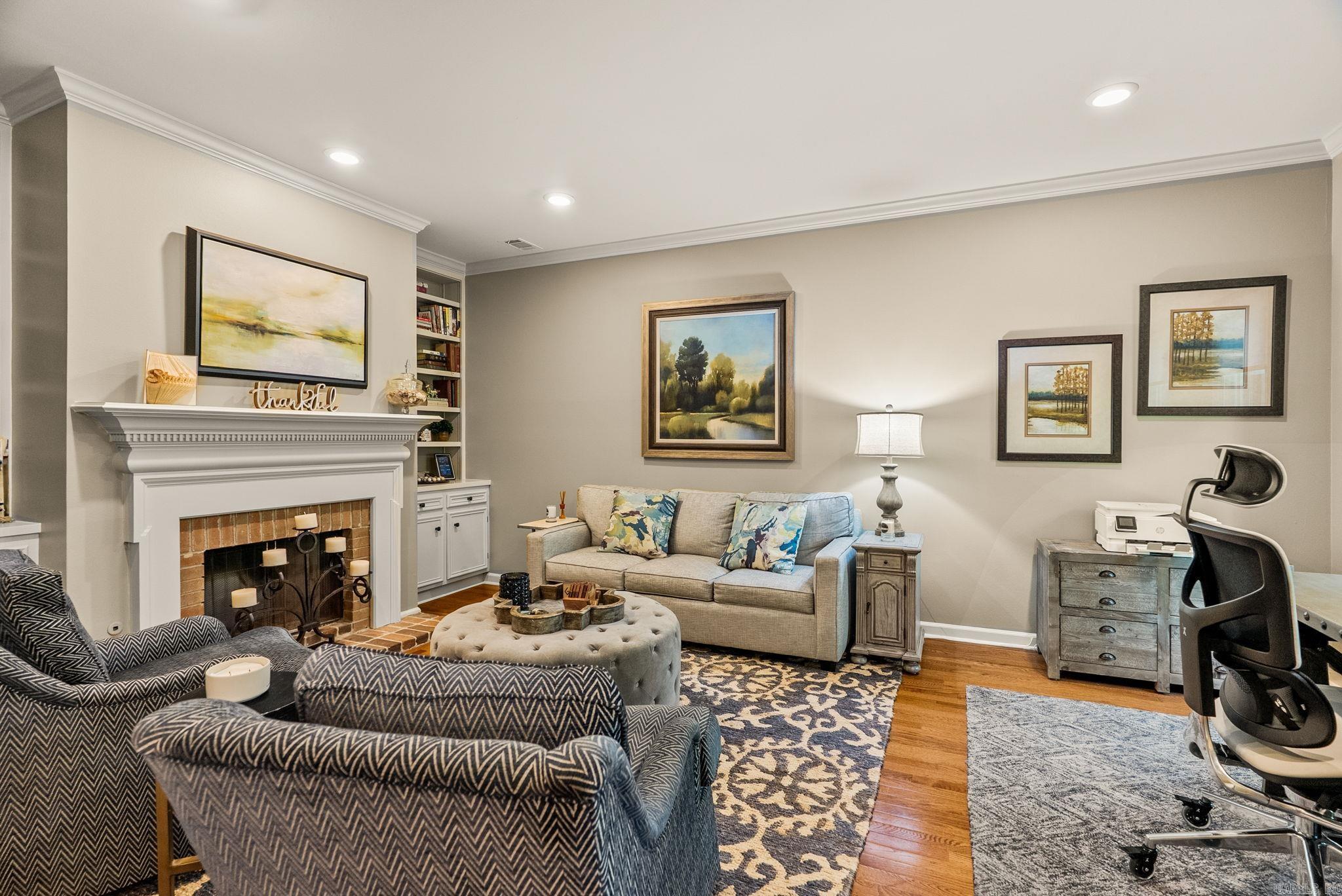 WINDSOR CT TOWNHOMES HPR - Residential