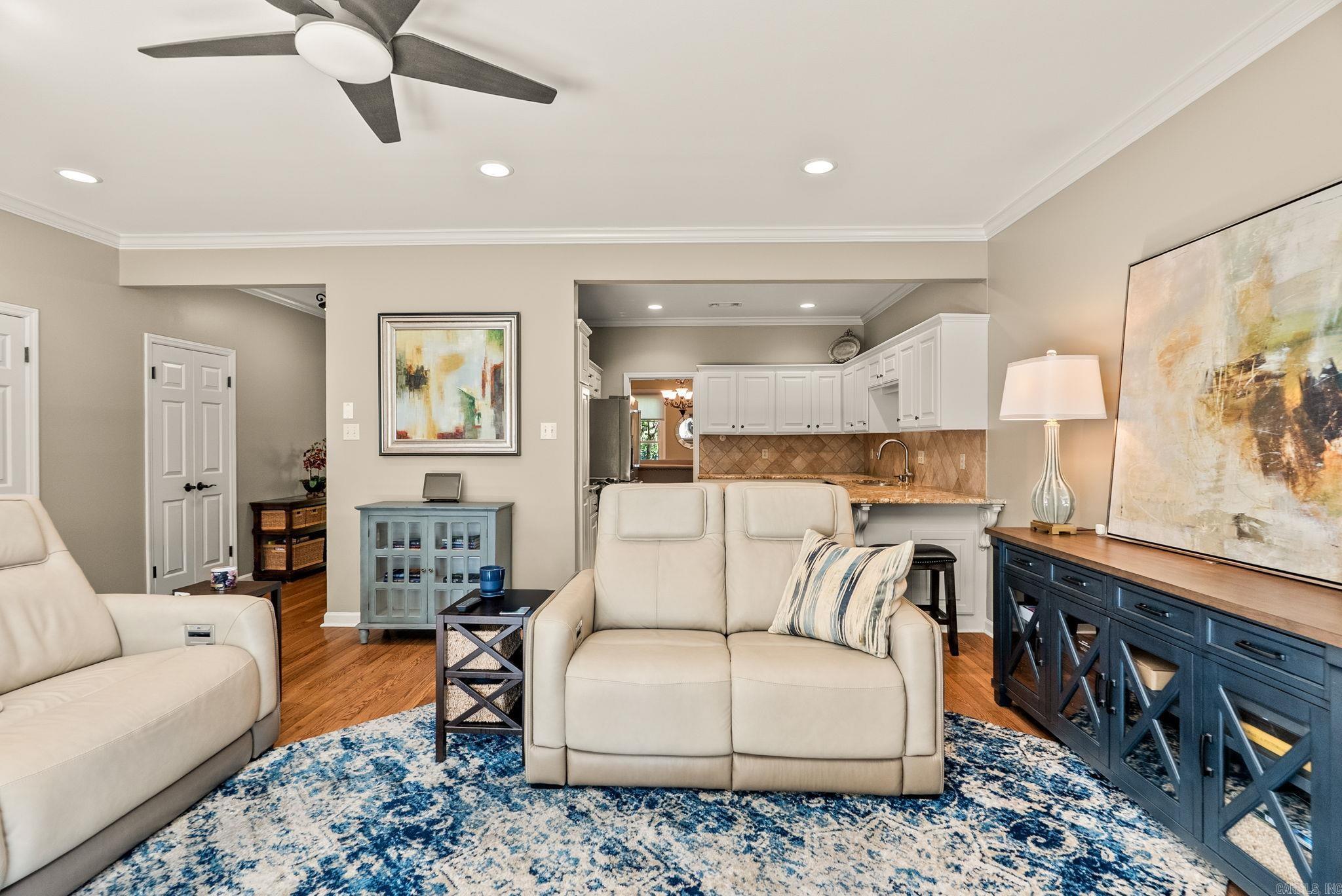 WINDSOR CT TOWNHOMES HPR - Residential
