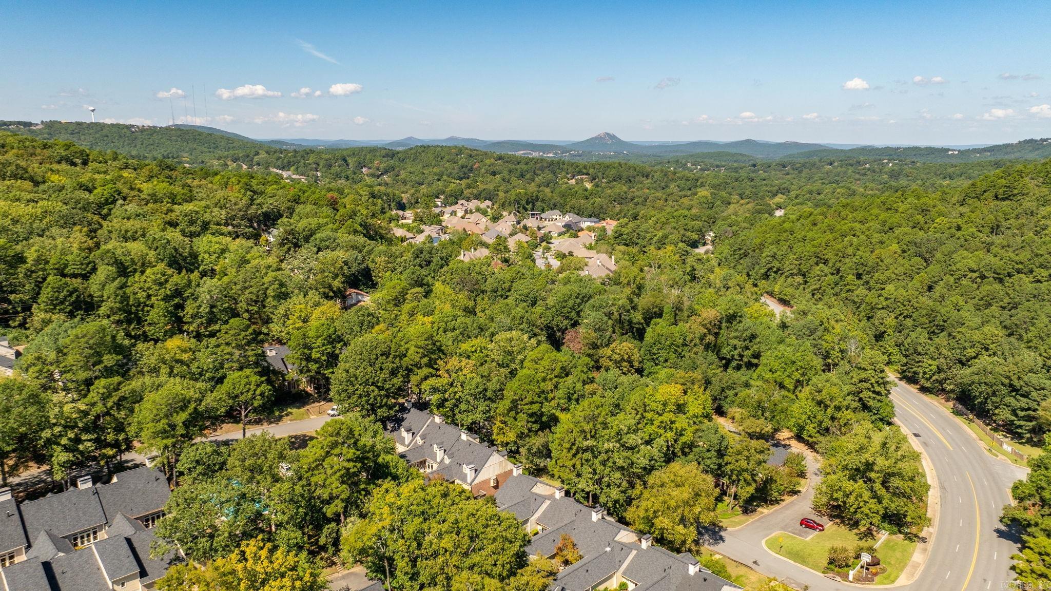 WINDSOR CT TOWNHOMES HPR - Residential