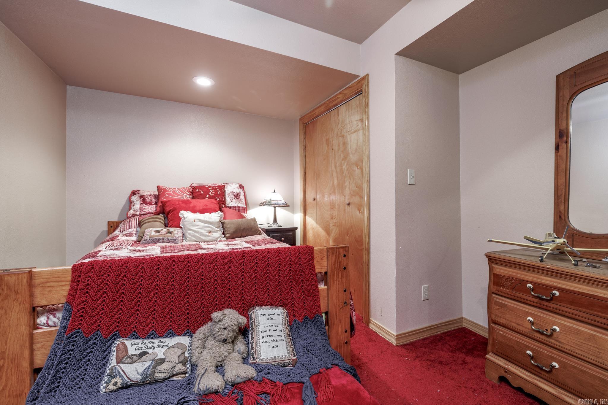 LA HO HEIGHTS - Residential