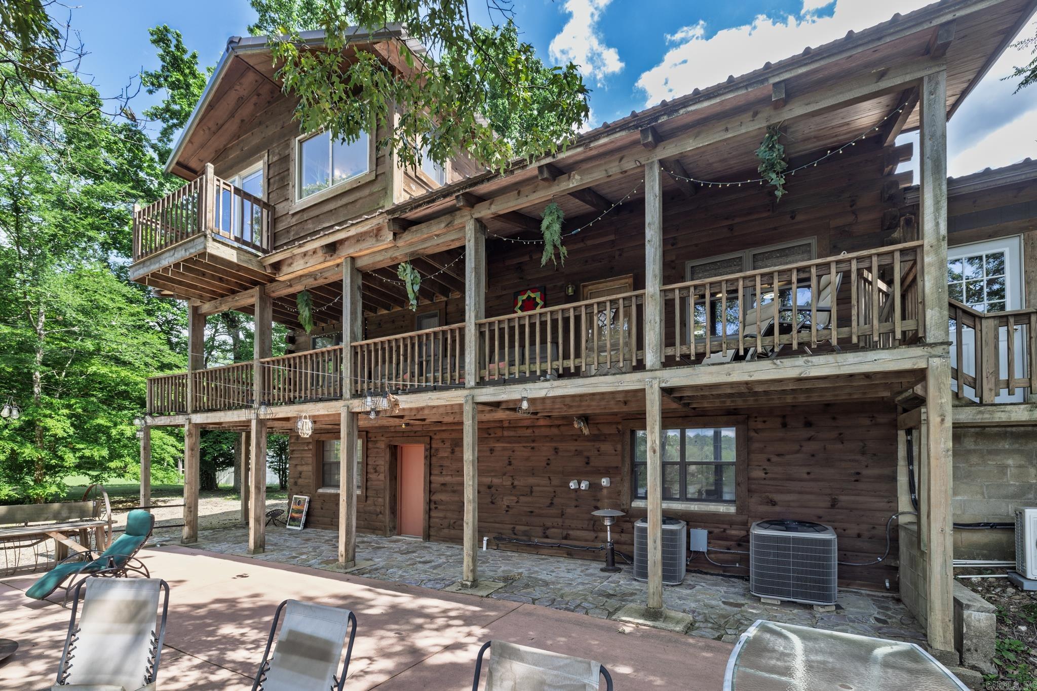 LA HO HEIGHTS - Residential