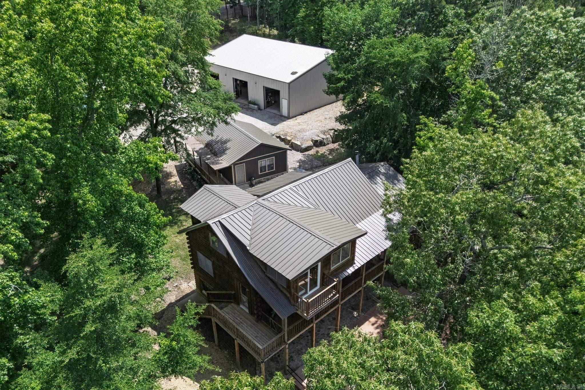 LA HO HEIGHTS - Residential