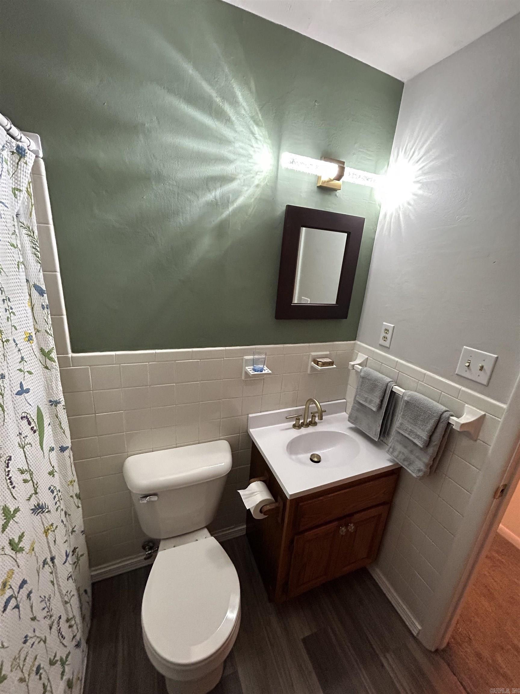 Dakota Second - Residential