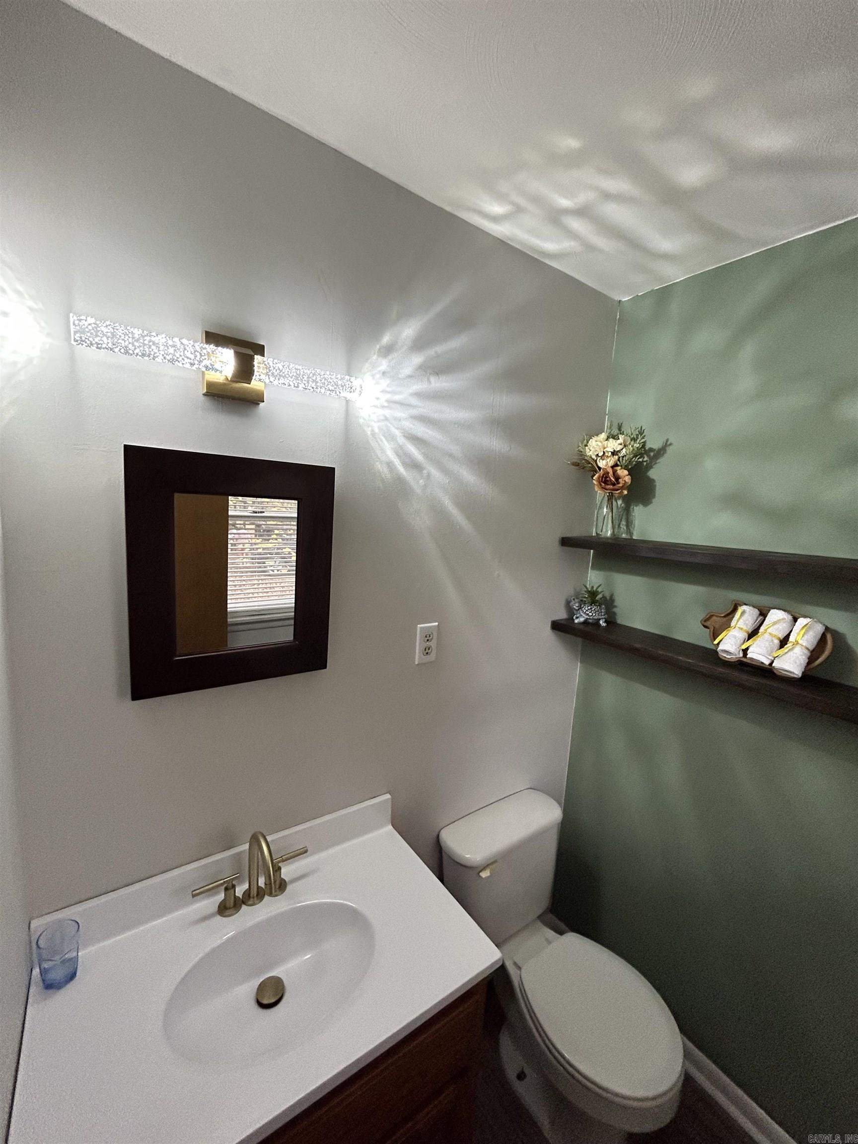 Dakota Second - Residential