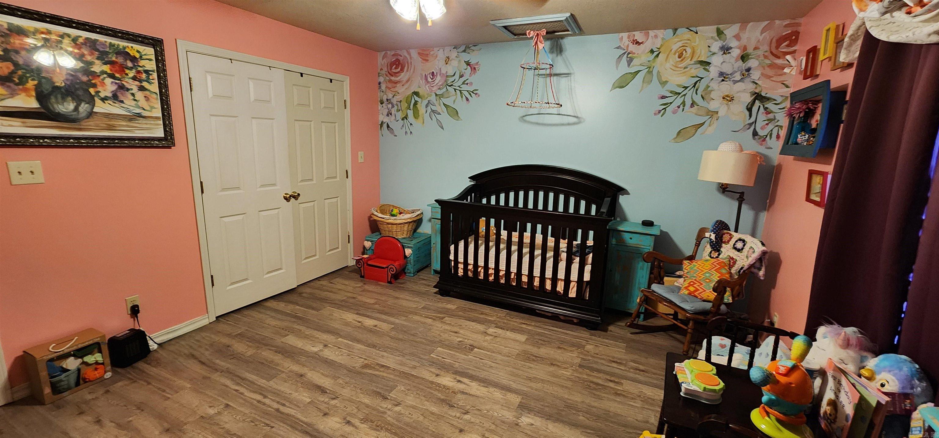 OAKWOOD SUBDIVISION - Residential