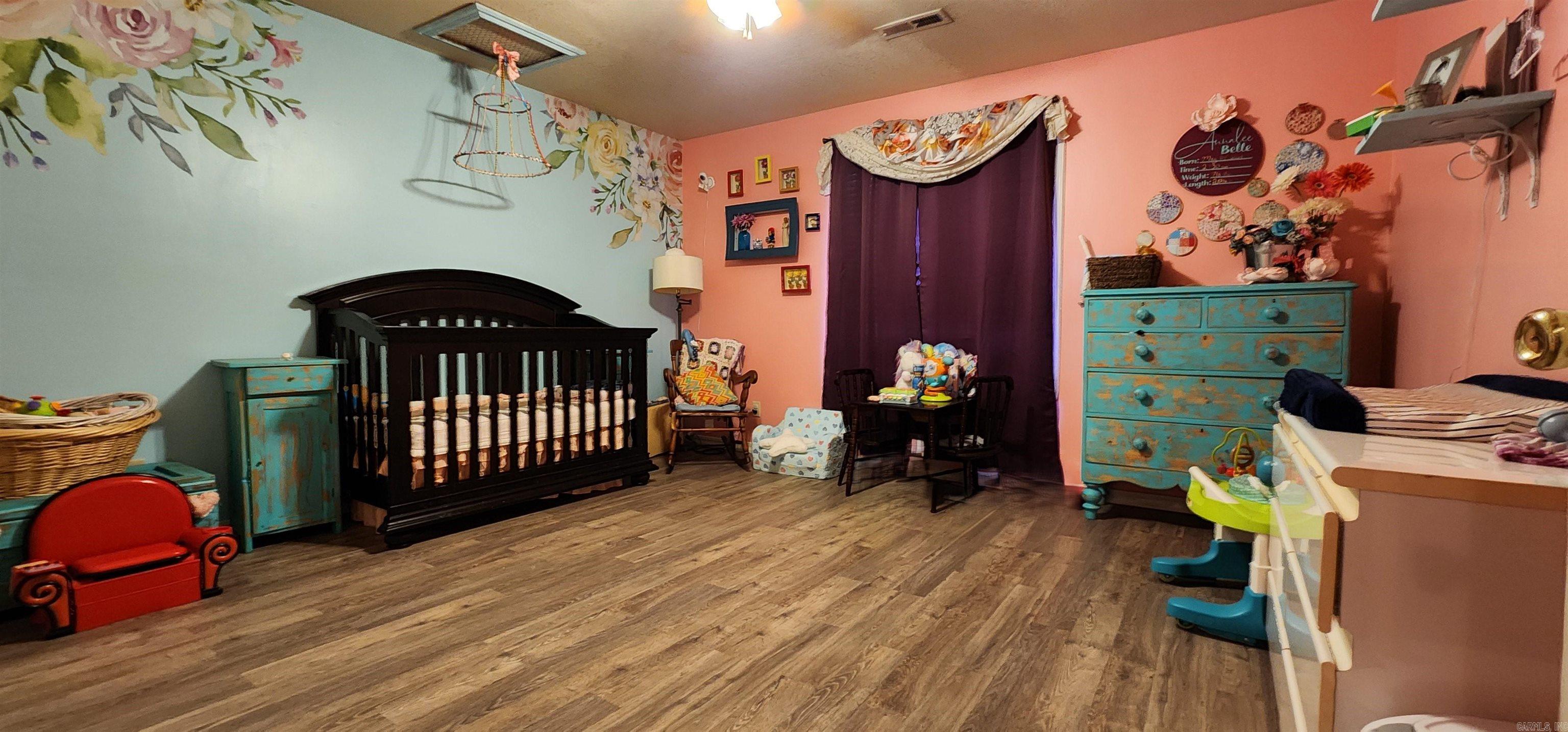 OAKWOOD SUBDIVISION - Residential