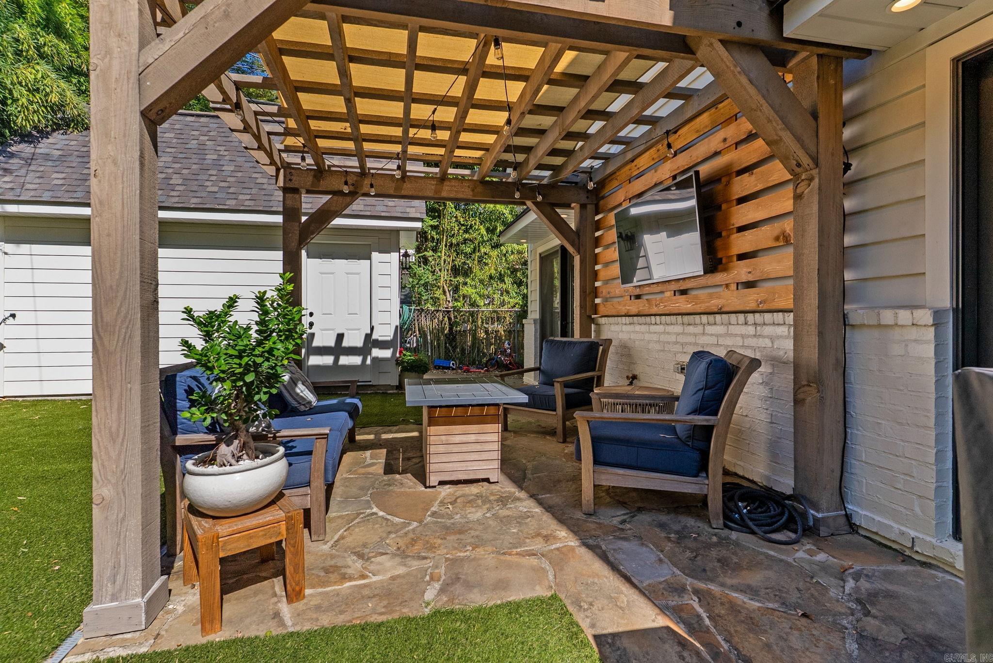 NEWTONS - Residential