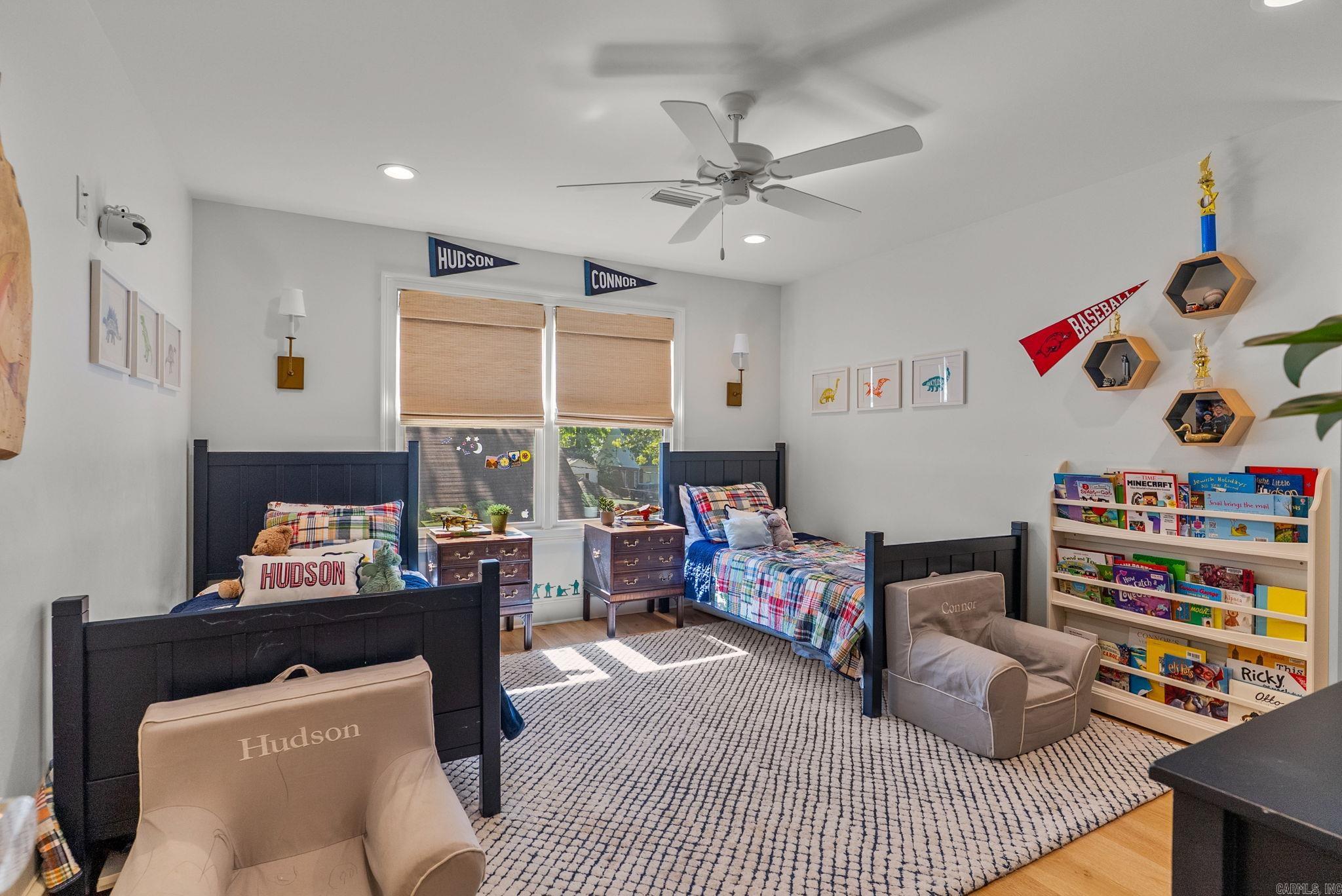NEWTONS - Residential