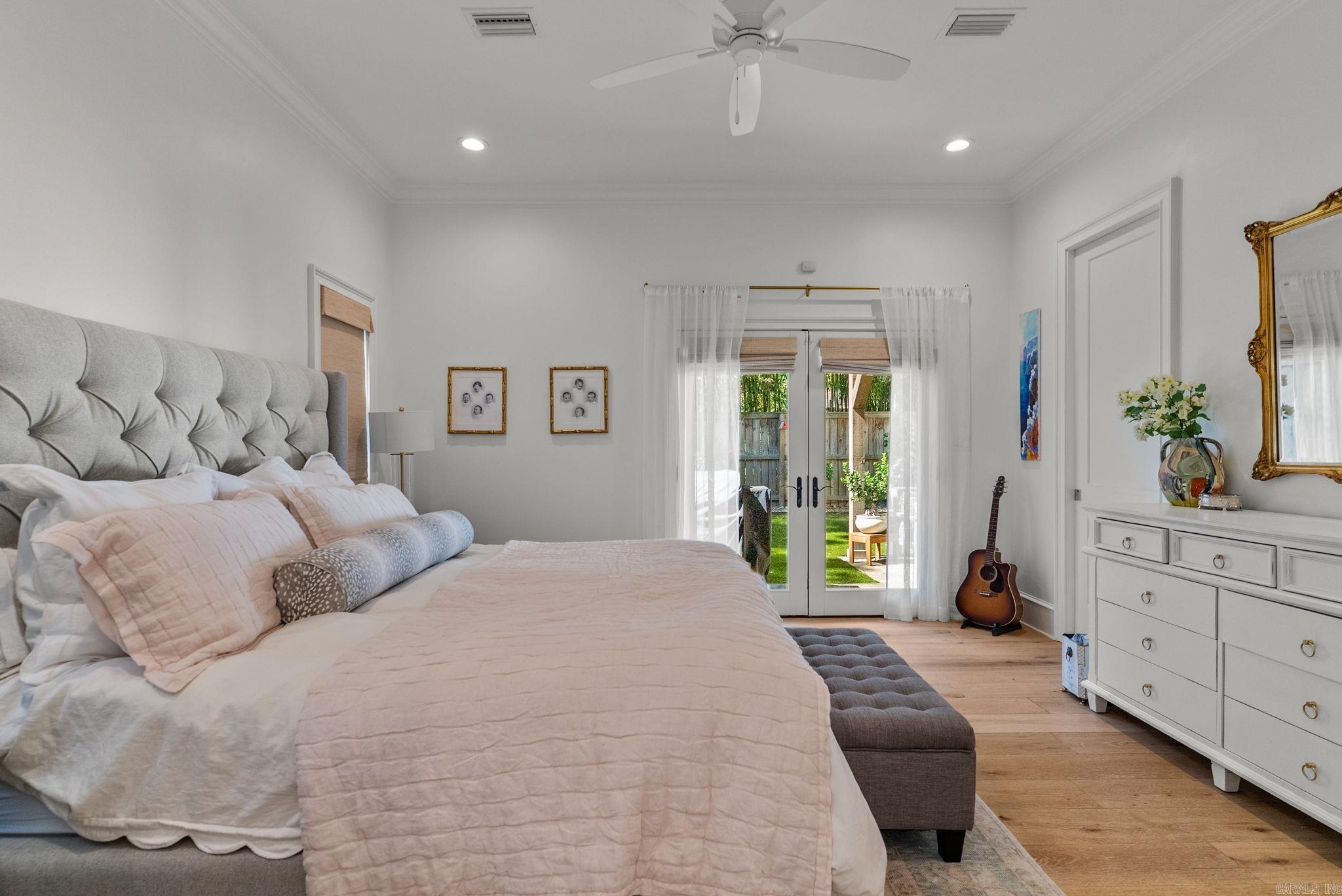 NEWTONS - Residential