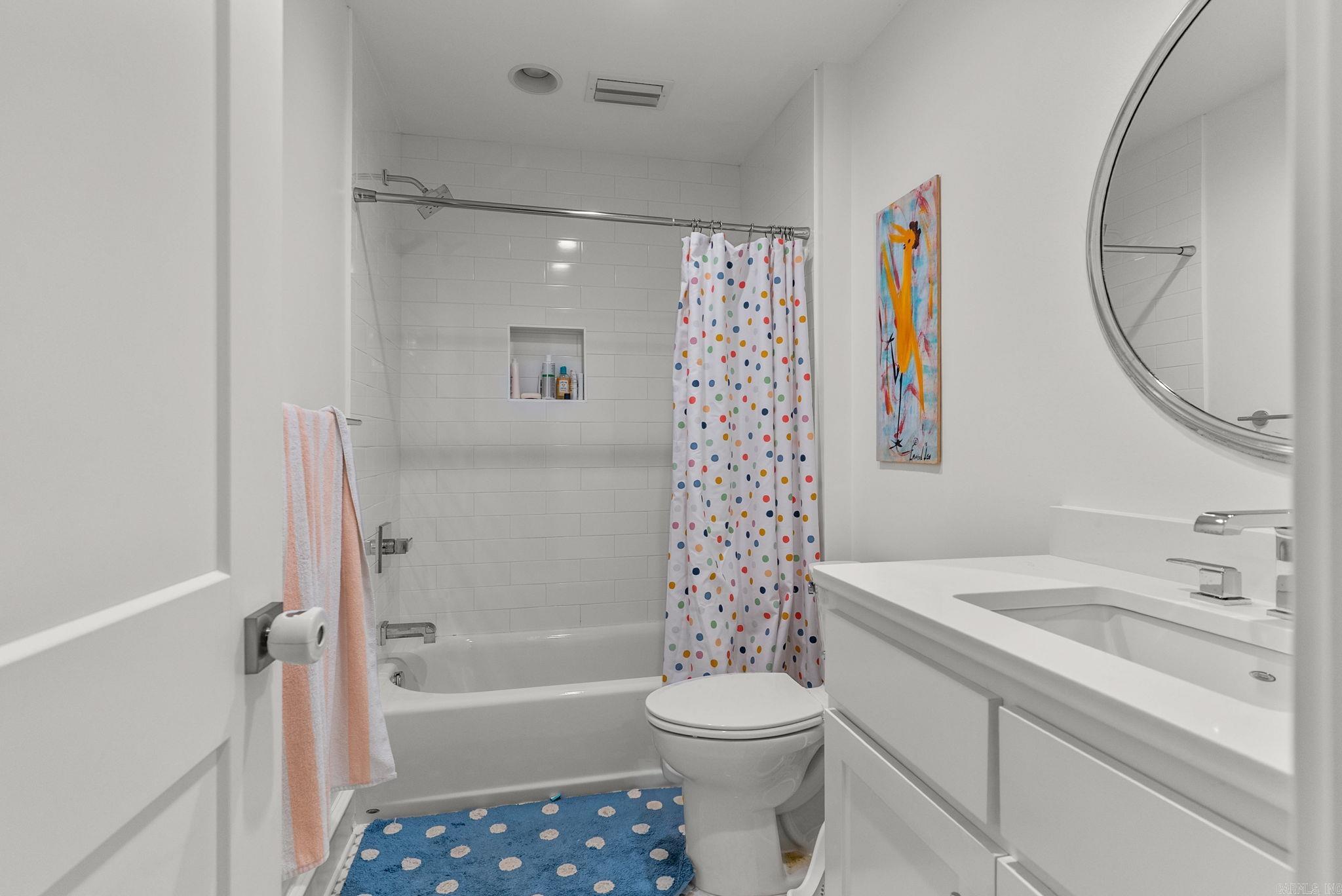 NEWTONS - Residential
