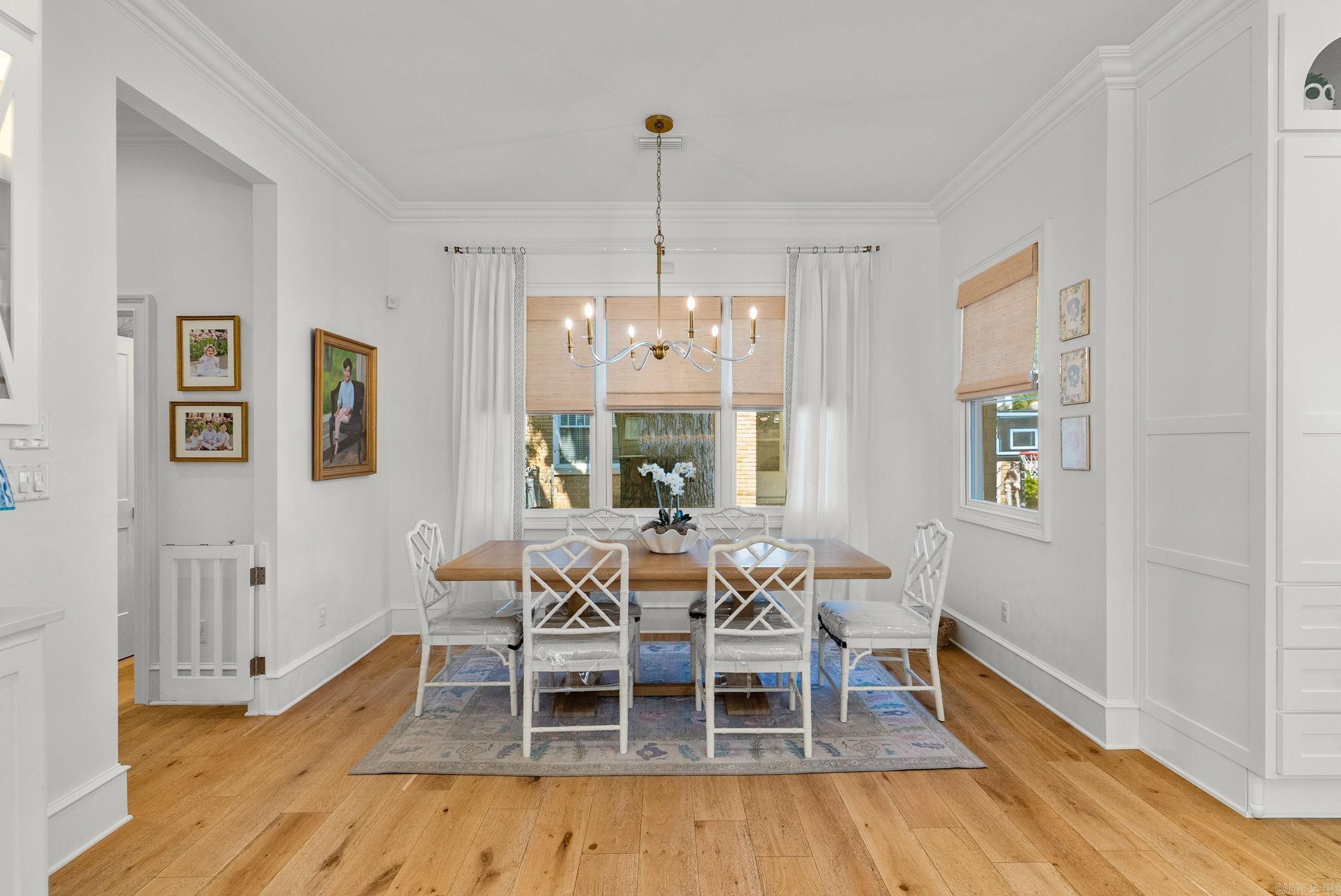 NEWTONS - Residential