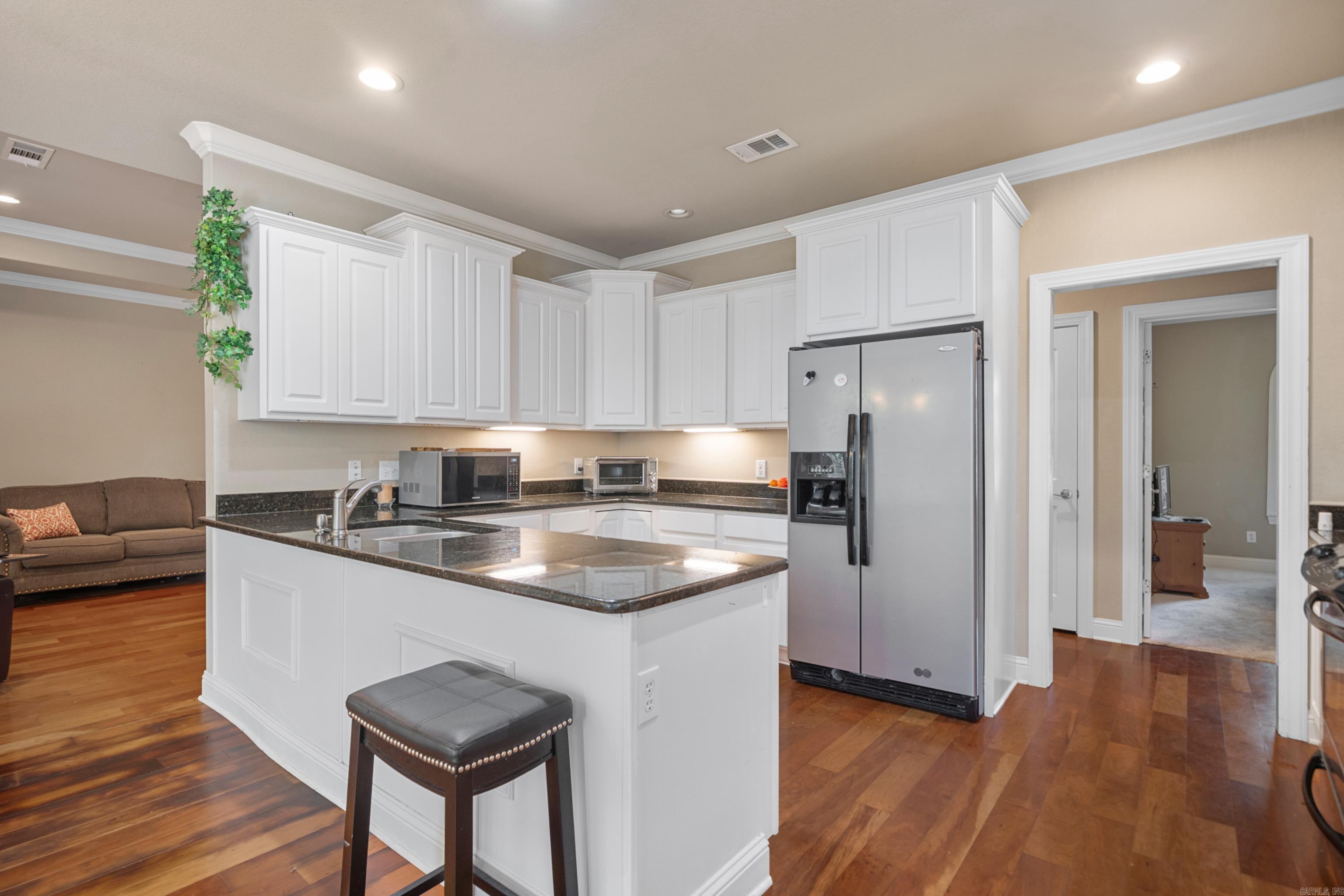 BAYHILL - Residential