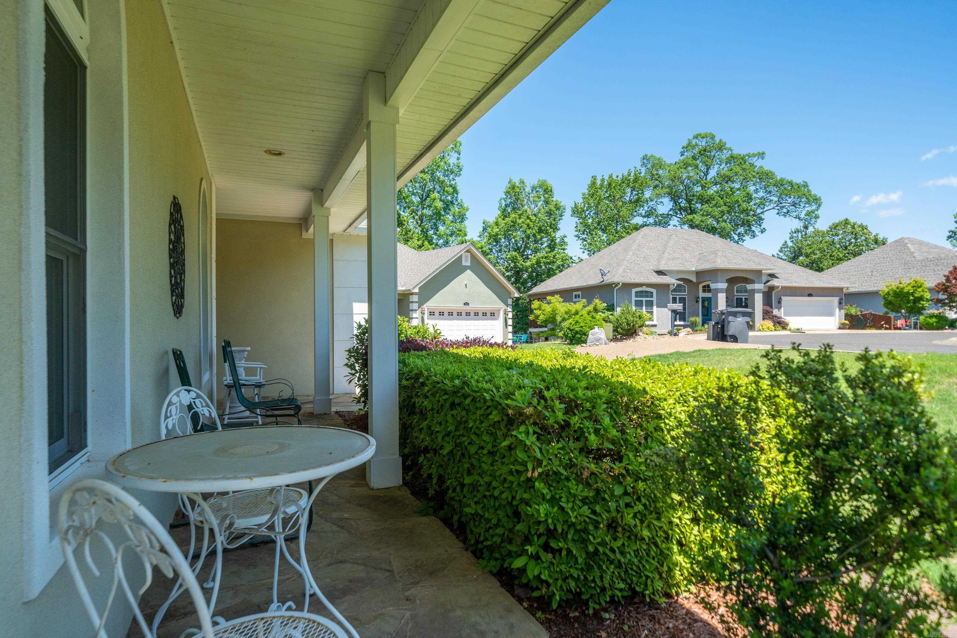 BAYHILL - Residential