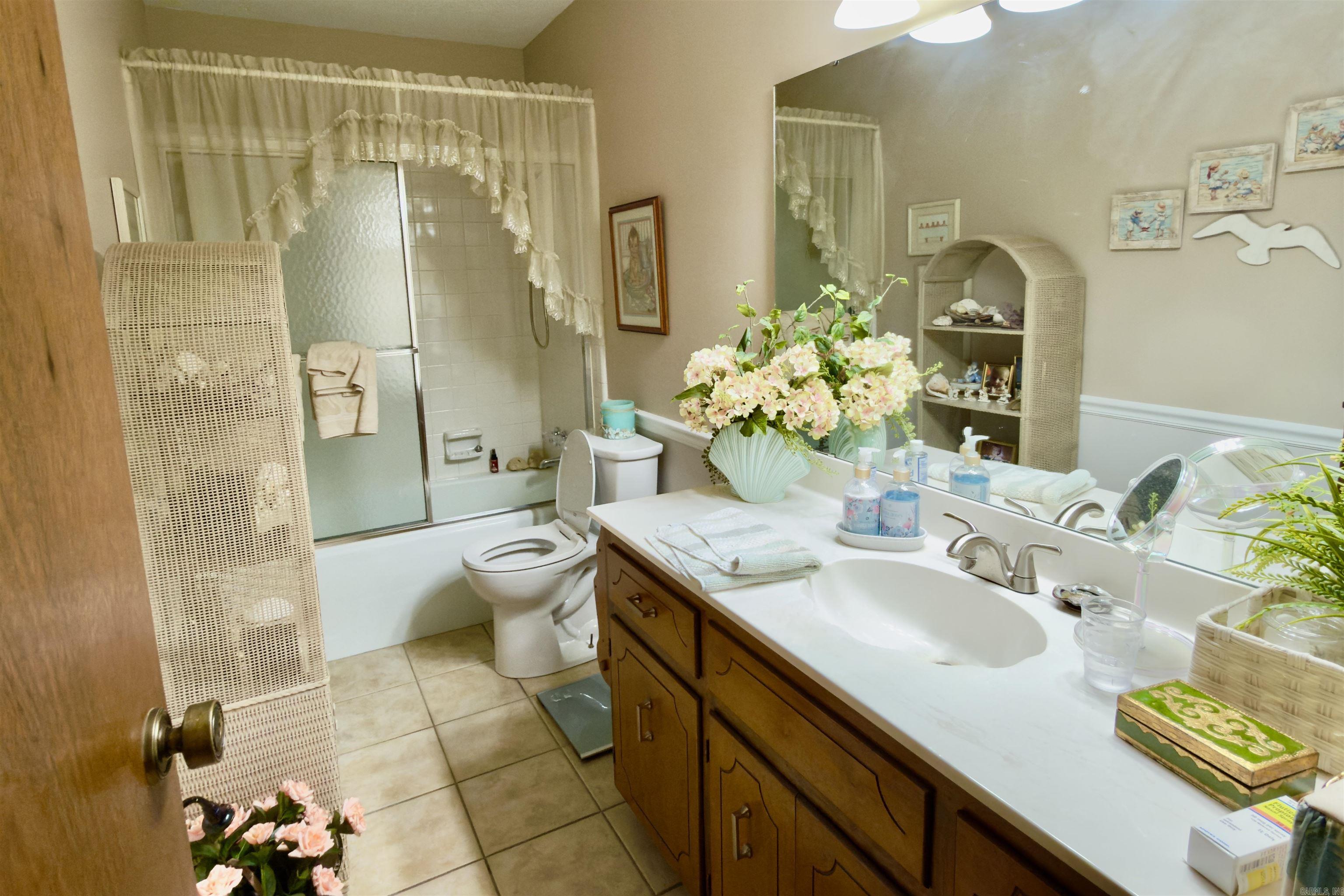 HIDDEN VALLEY - Residential