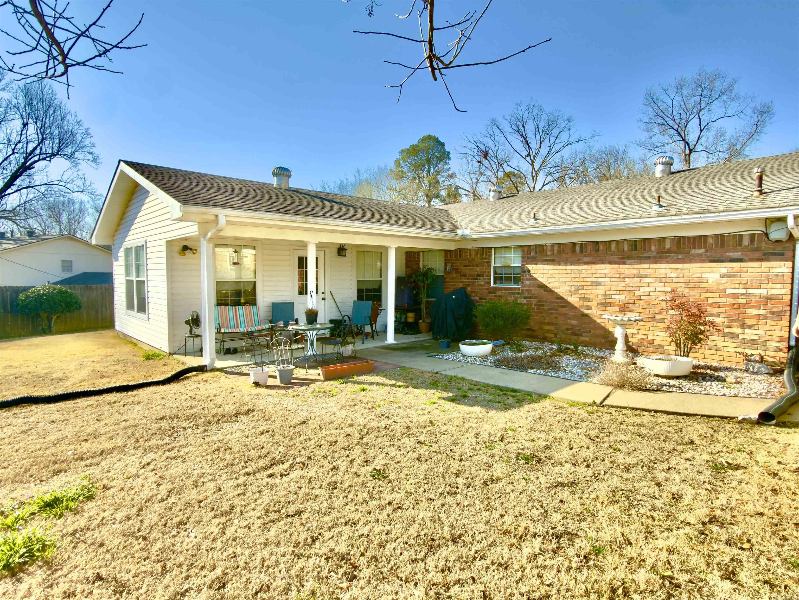 HIDDEN VALLEY - Residential