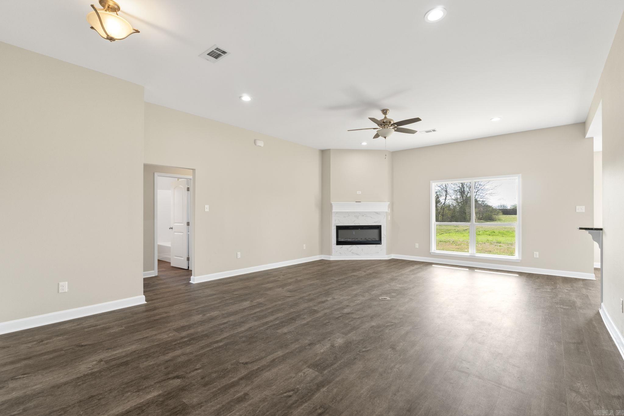 THE RIVER PLANTATION PH-VII, FIN - Residential