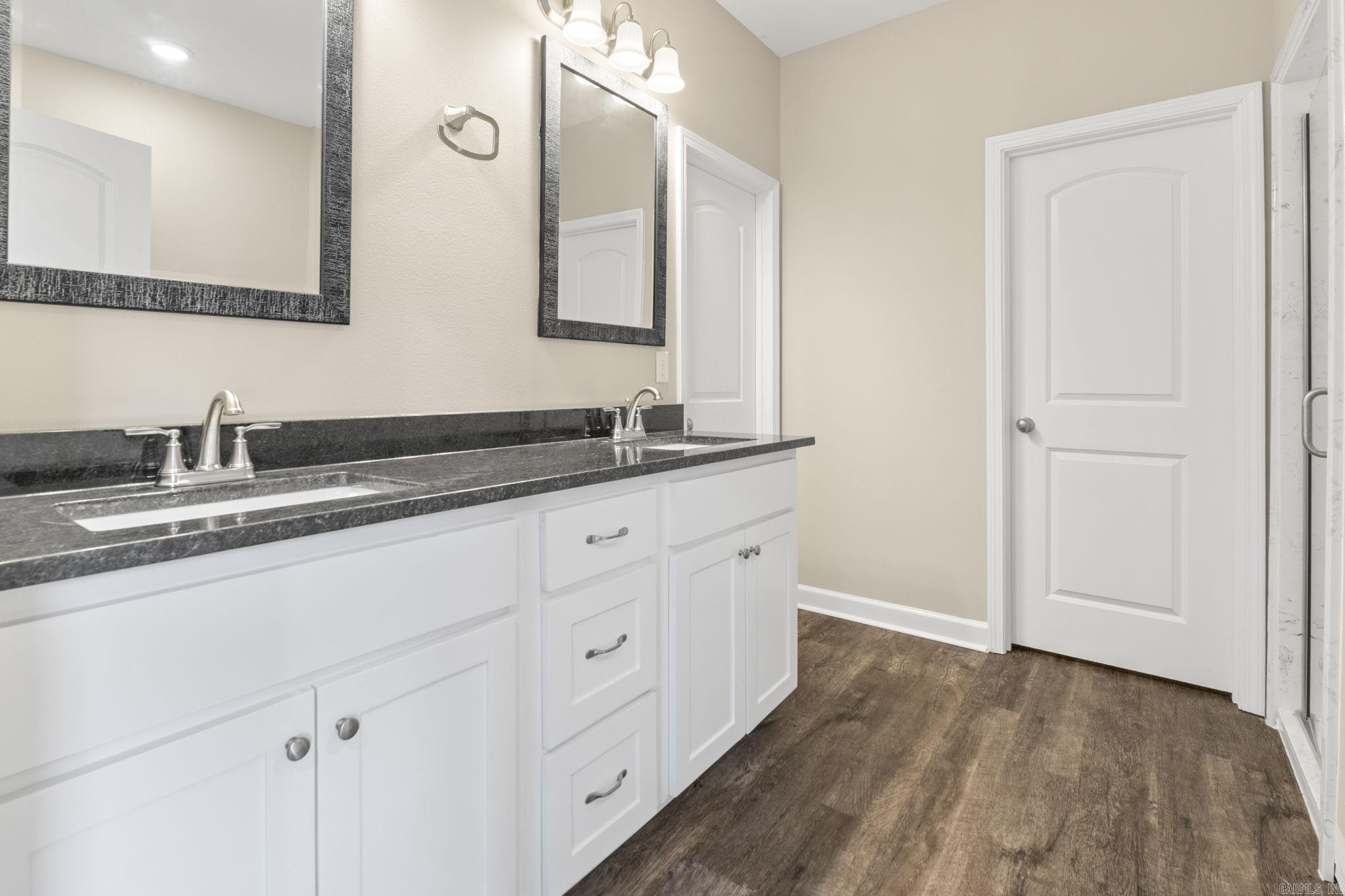 THE RIVER PLANTATION PH-VII, FIN - Residential