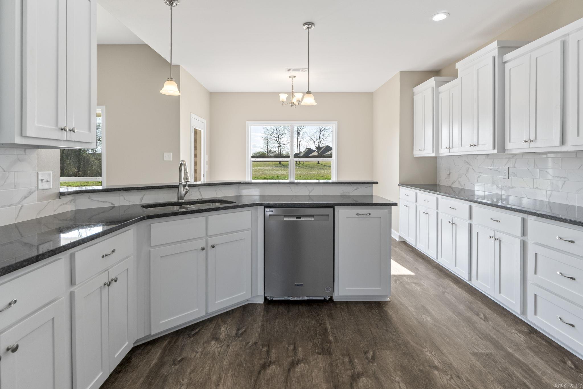 THE RIVER PLANTATION PH-VII, FIN - Residential