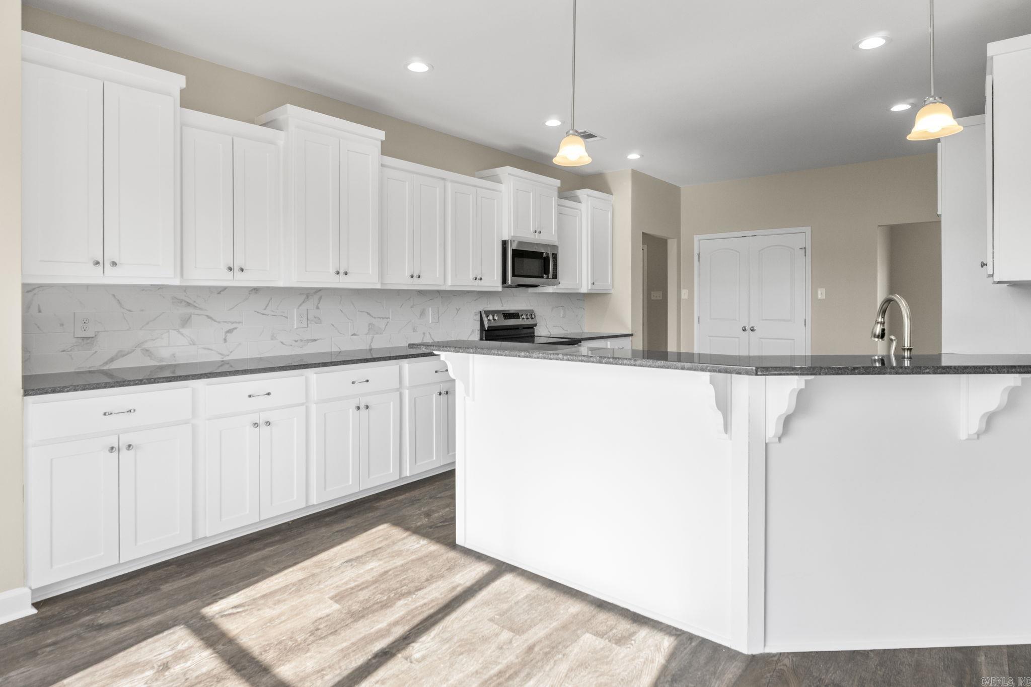 THE RIVER PLANTATION PH-VII, FIN - Residential