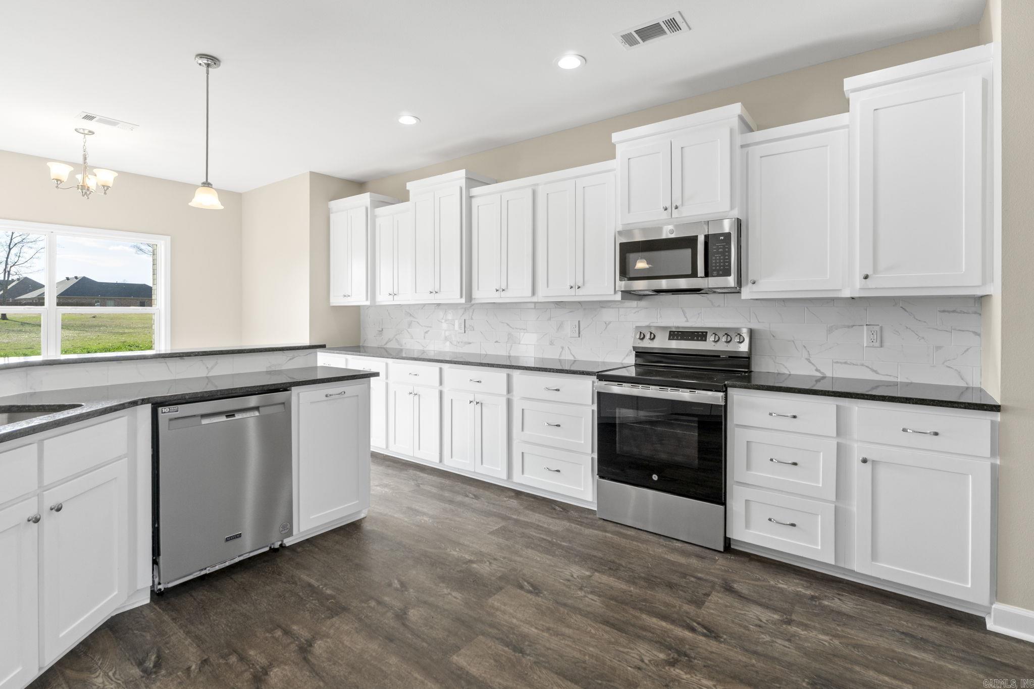 THE RIVER PLANTATION PH-VII, FIN - Residential