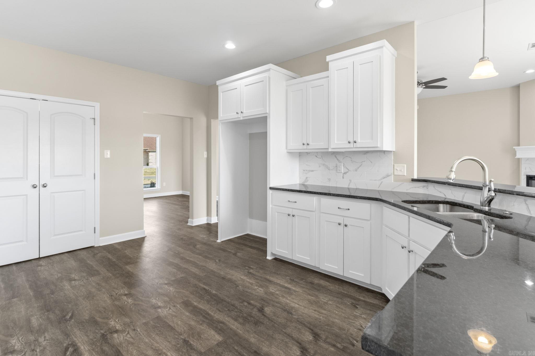 THE RIVER PLANTATION PH-VII, FIN - Residential