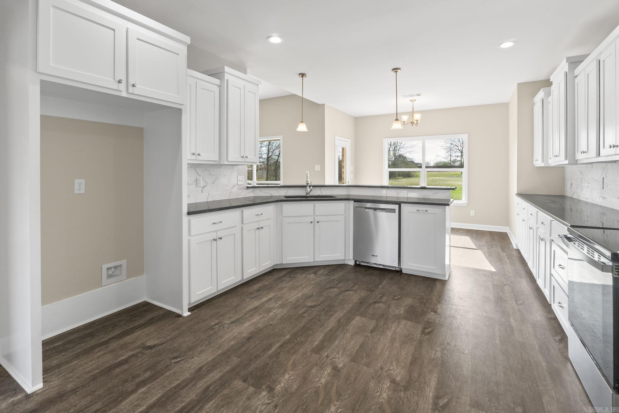 THE RIVER PLANTATION PH-VII, FIN - Residential