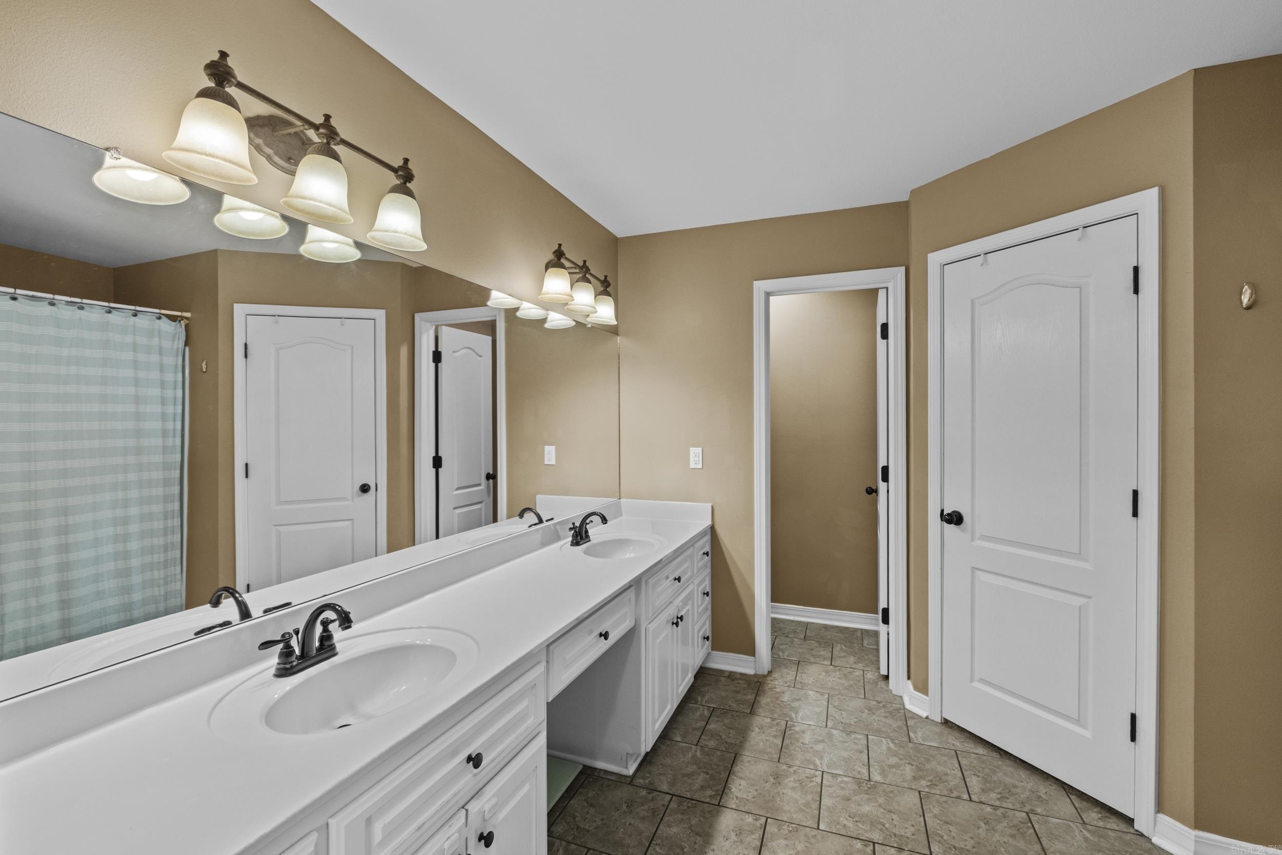 TRAMMEL ESTATES - Residential