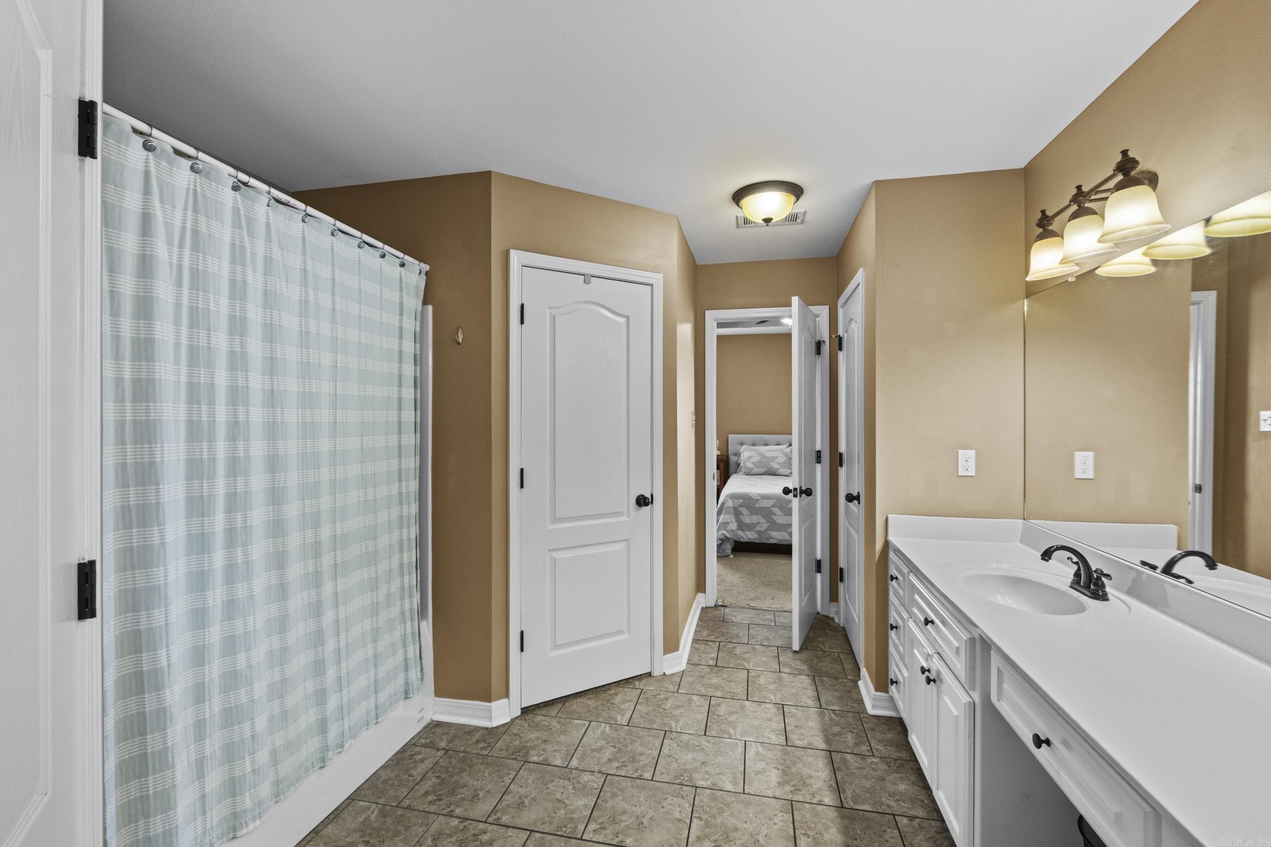 TRAMMEL ESTATES - Residential