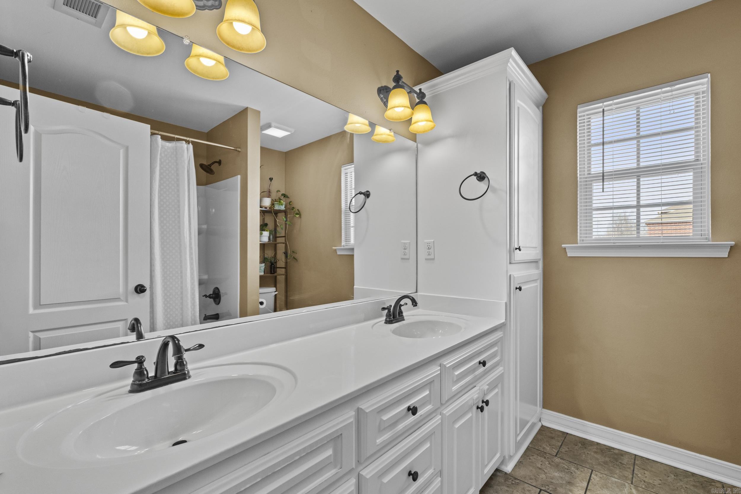 TRAMMEL ESTATES - Residential