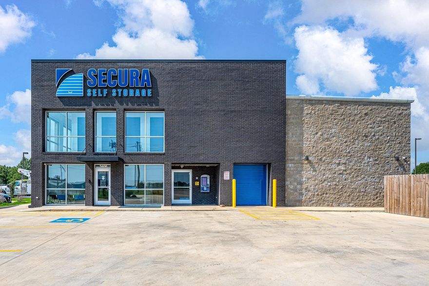 Come see this Self-Storage facility in Northeast Arkansas. This facility is 100% climate controlled and can be operated 100% remotely by kiosks. It is  equipped with cameras, on site office with a restroom. This facility has high traffic and high visibility located right on I-555.