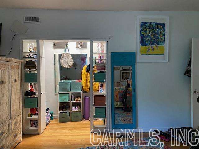 HILLSIDE - Residential