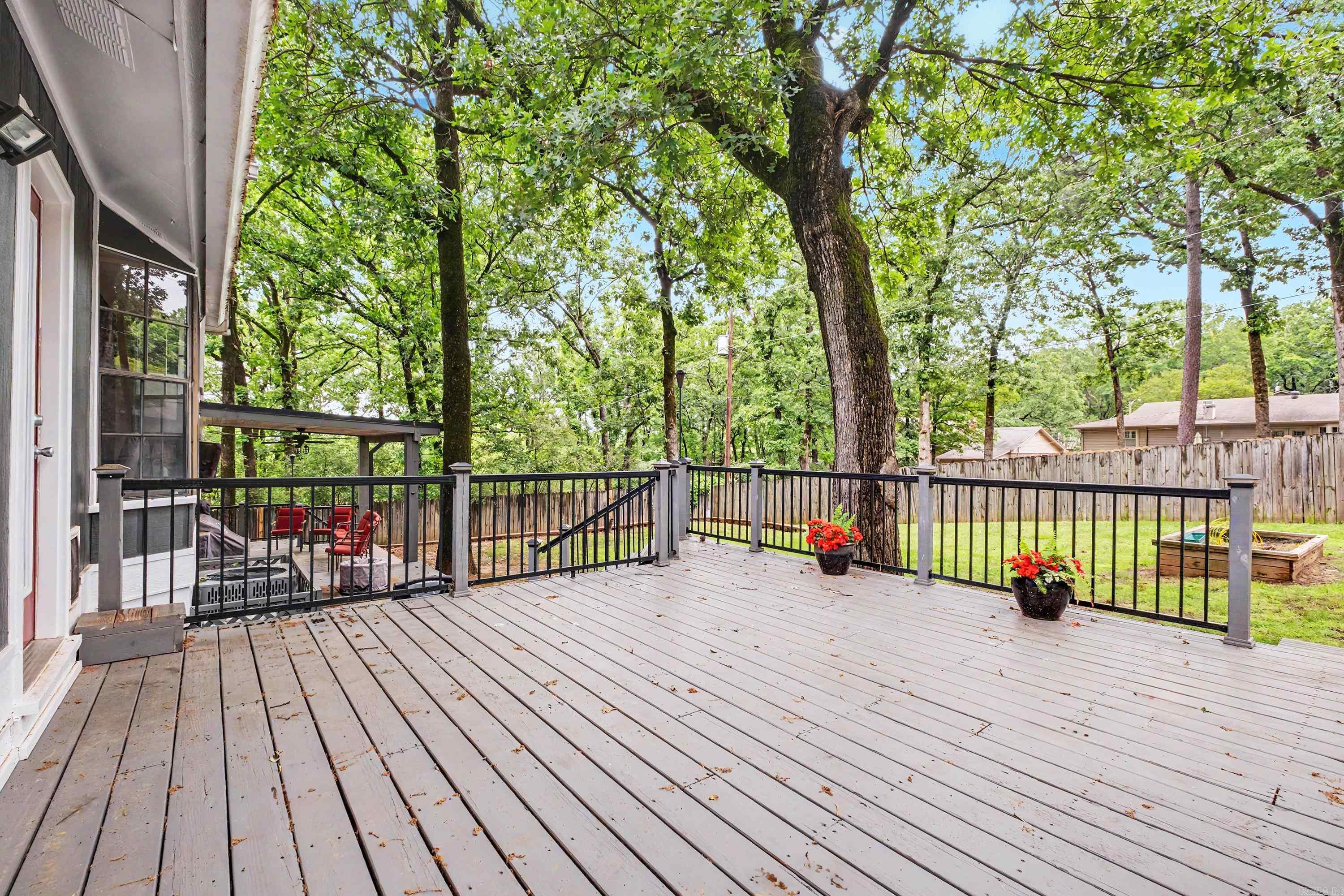 PLEASANT VIEW - Residential